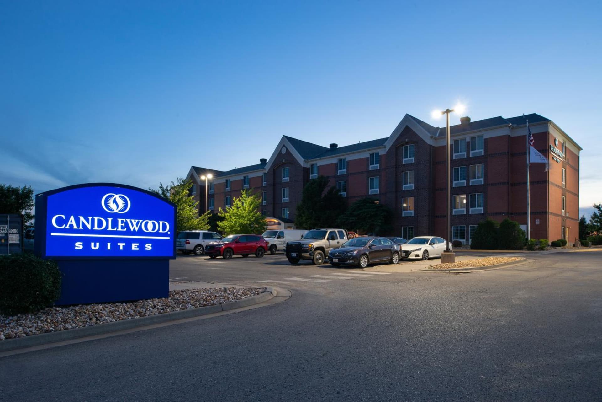 Candlewood Suites Olathe by IHG interior in Olathe, KS — gallery photo 2