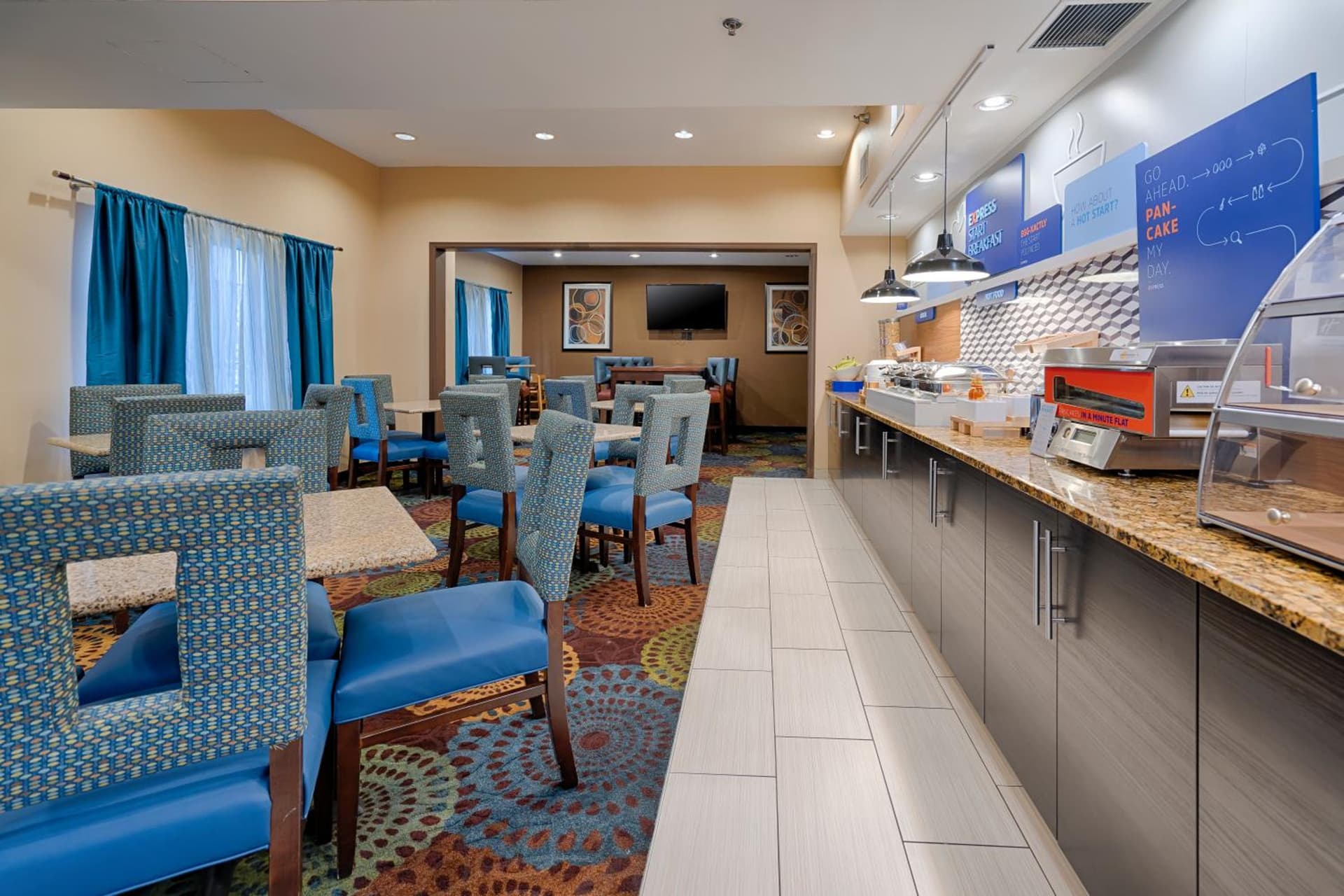 Holiday Inn Express St. Paul South - Inver Grove Heights by IHG property views in Inver Grove Heights, MN — gallery photo 3