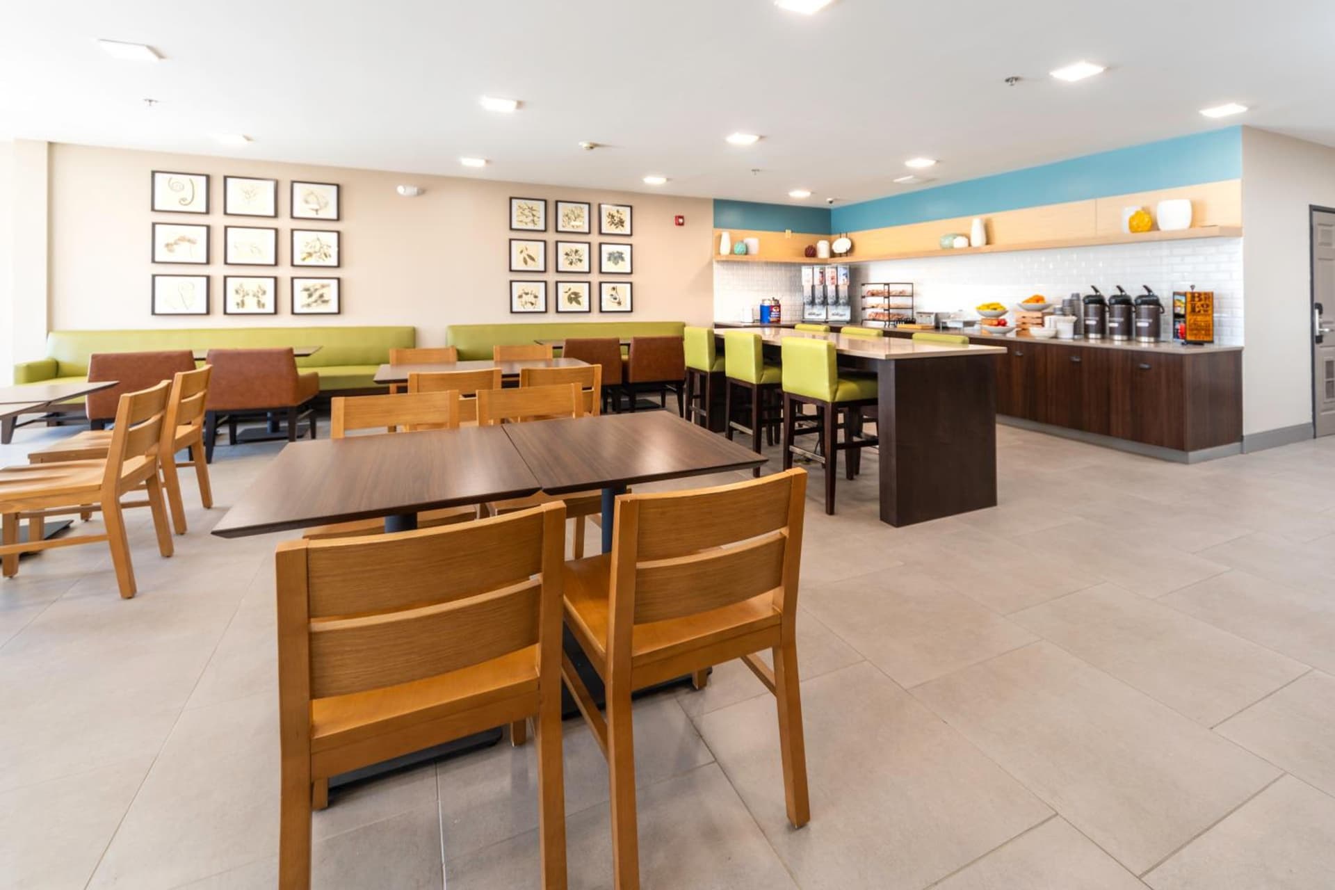 Country Inn & Suites by Radisson, Stone Mountain, GA gallery photo in Stone Mountain, GA — image 83
