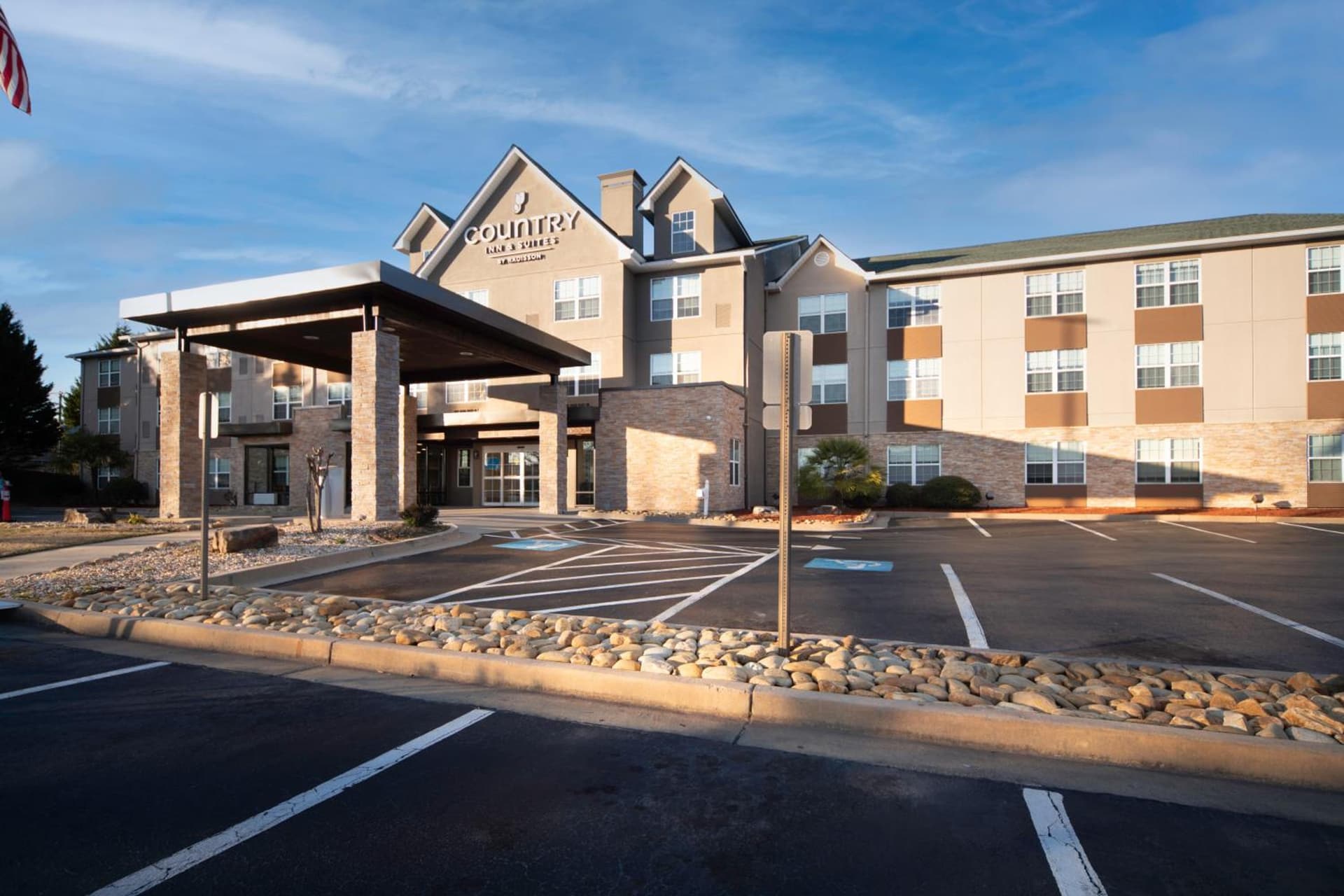 Country Inn & Suites by Radisson, Stone Mountain, GA gallery photo in Stone Mountain, GA — image 13