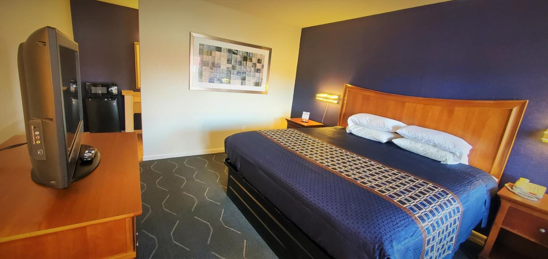 Economy 7 Inn- Newport News interior in Newport News, VA — gallery photo 2
