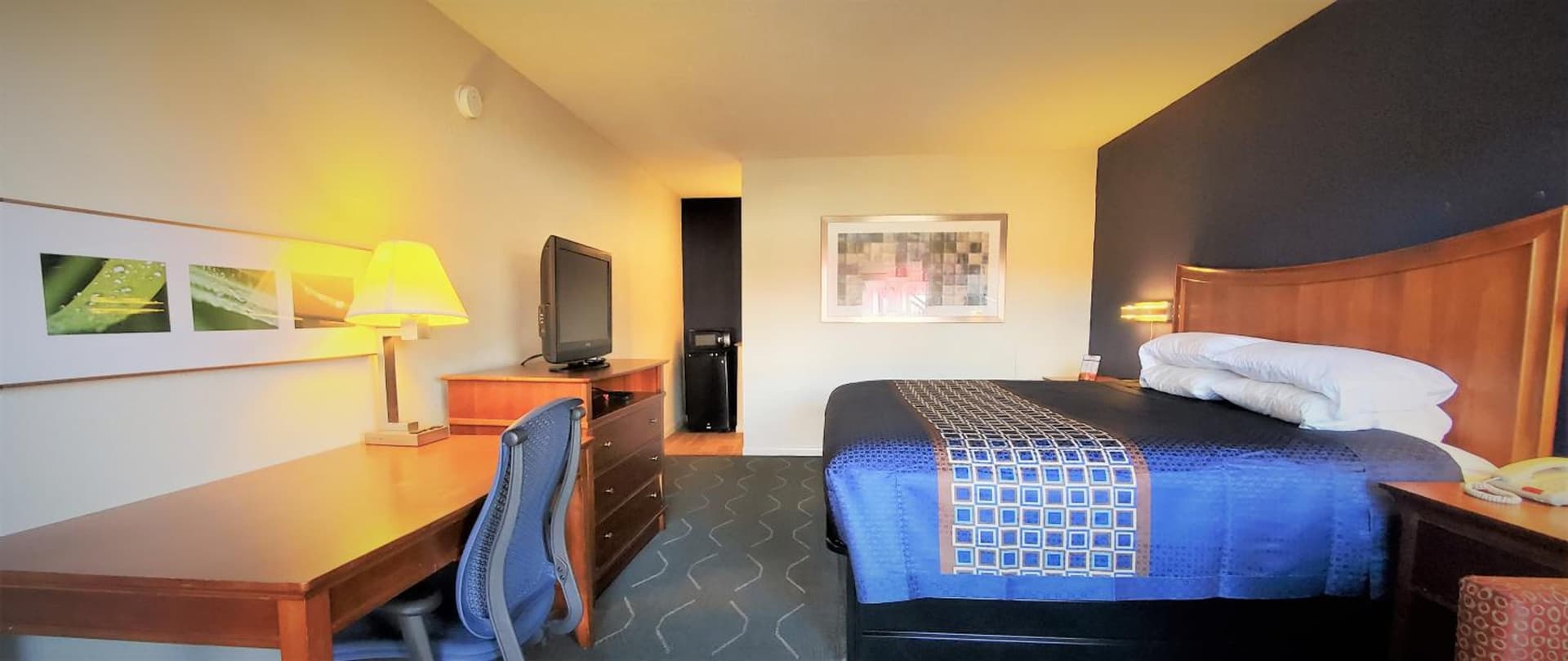 Economy 7 Inn- Newport News gallery photo in Newport News, VA — image 10