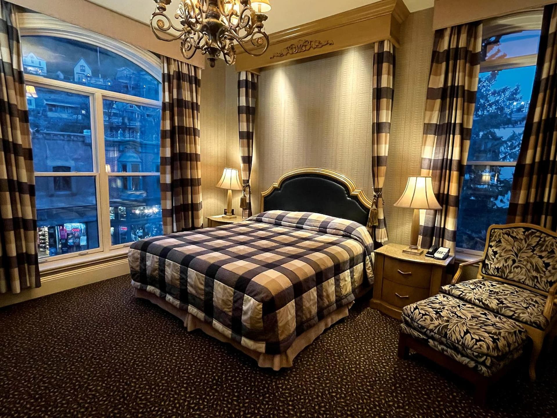 Celebrity Boutique Hotel interior in Deadwood, SD — gallery photo 2