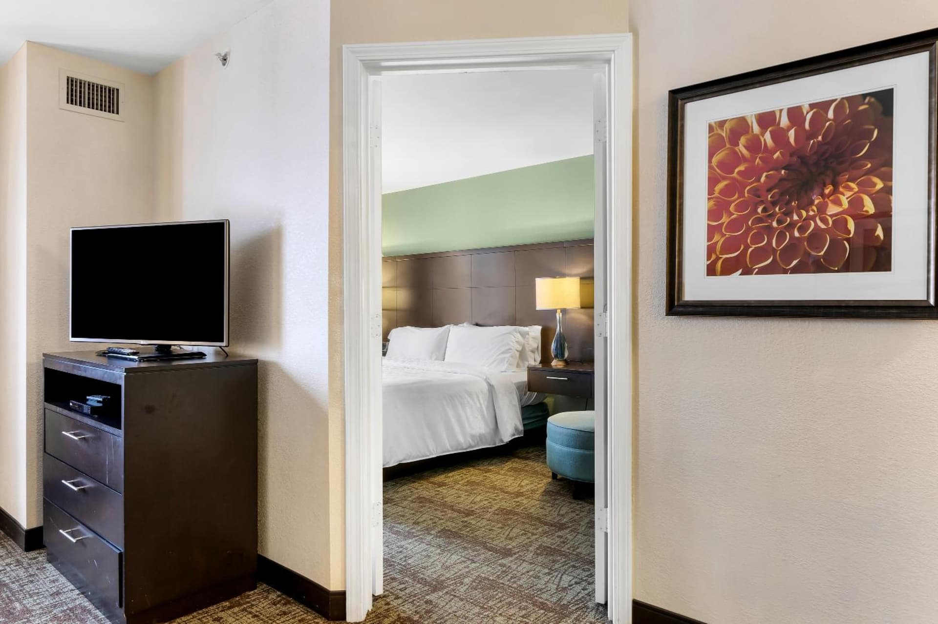 Staybridge Suites-Philadelphia/Mount Laurel by IHG property views in Mount Laurel, NJ — gallery photo 3