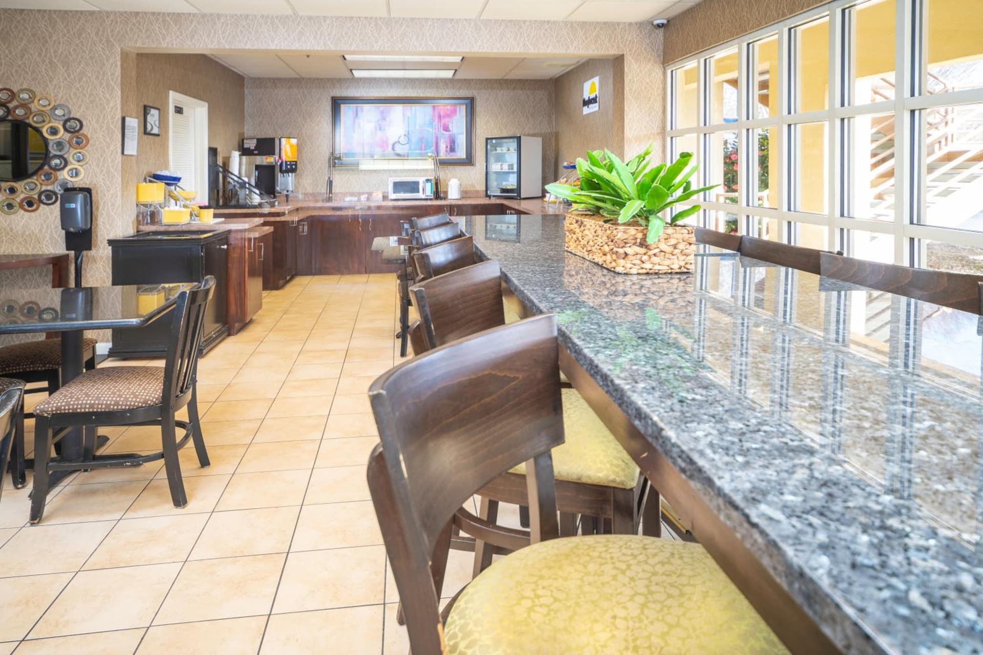 Days Inn by Wyndham Atlanta Stone Mountain gallery photo in Stone Mountain, GA — image 10
