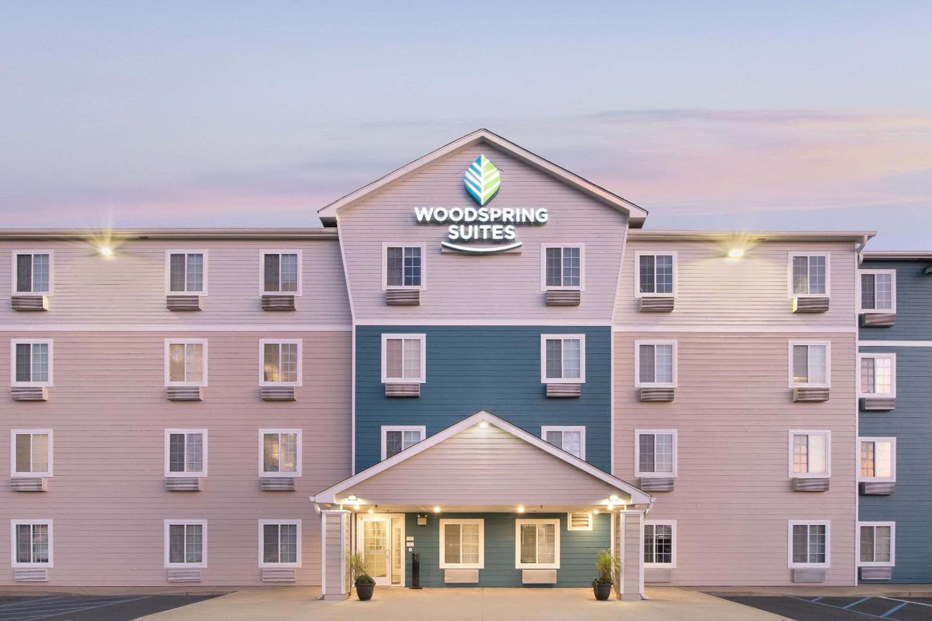 WoodSpring Suites Columbus near Fort Benning property views in Columbus, GA — gallery photo 3