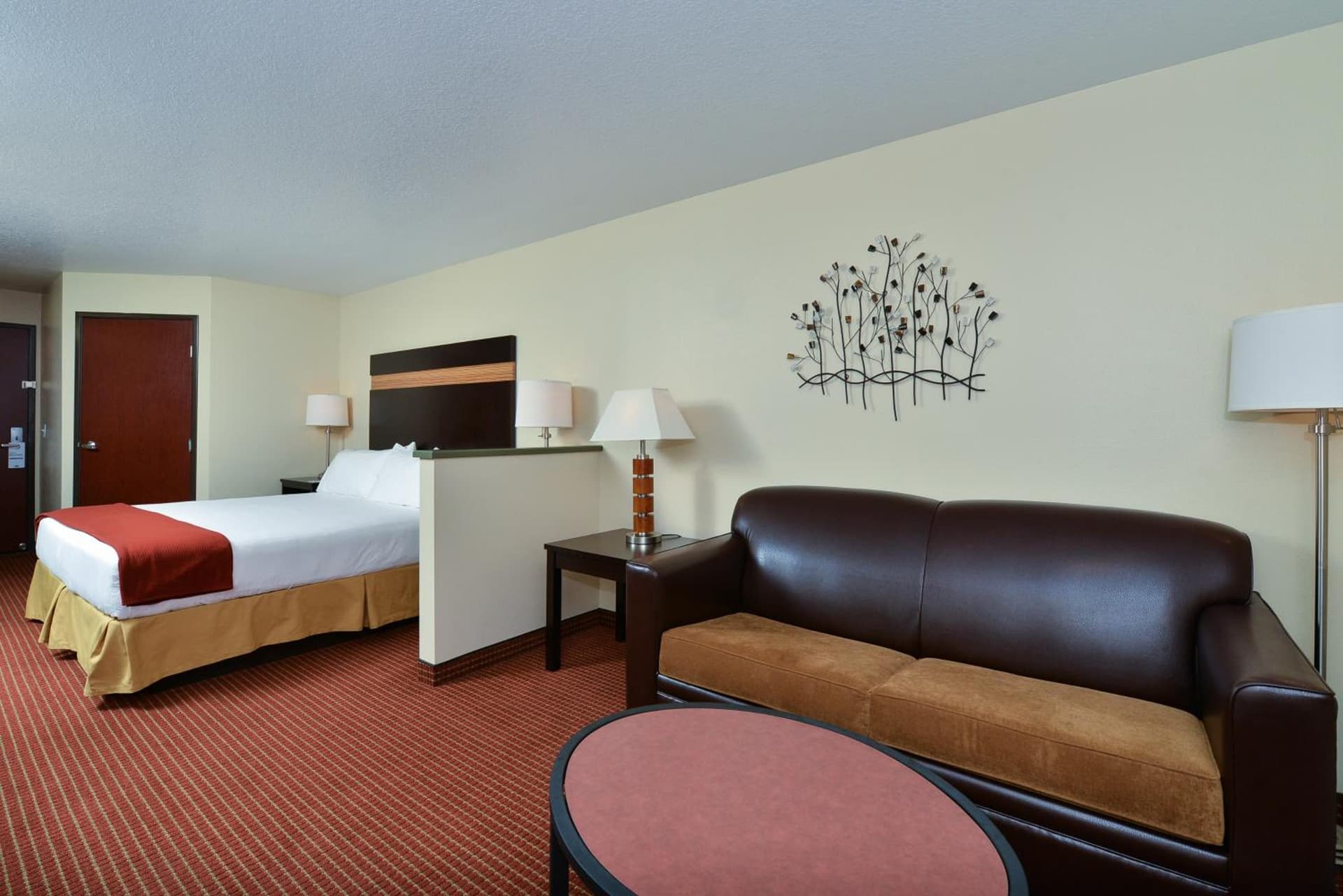 Holiday Inn Express Portland SE - Clackamas Area by IHG interior in Gladstone, OR — gallery photo 2