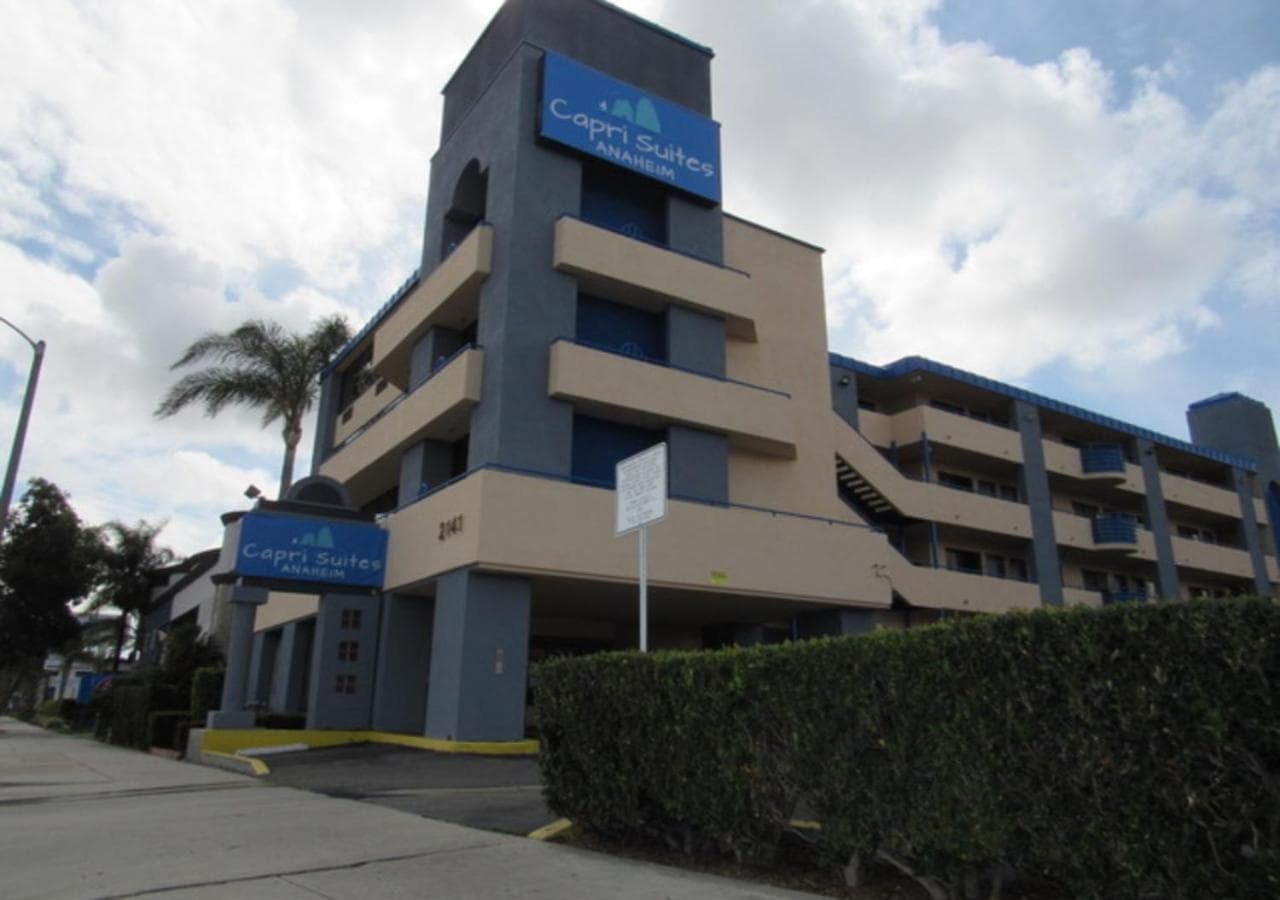 Capri Suites Anaheim gallery photo in Anaheim, CA — image 15