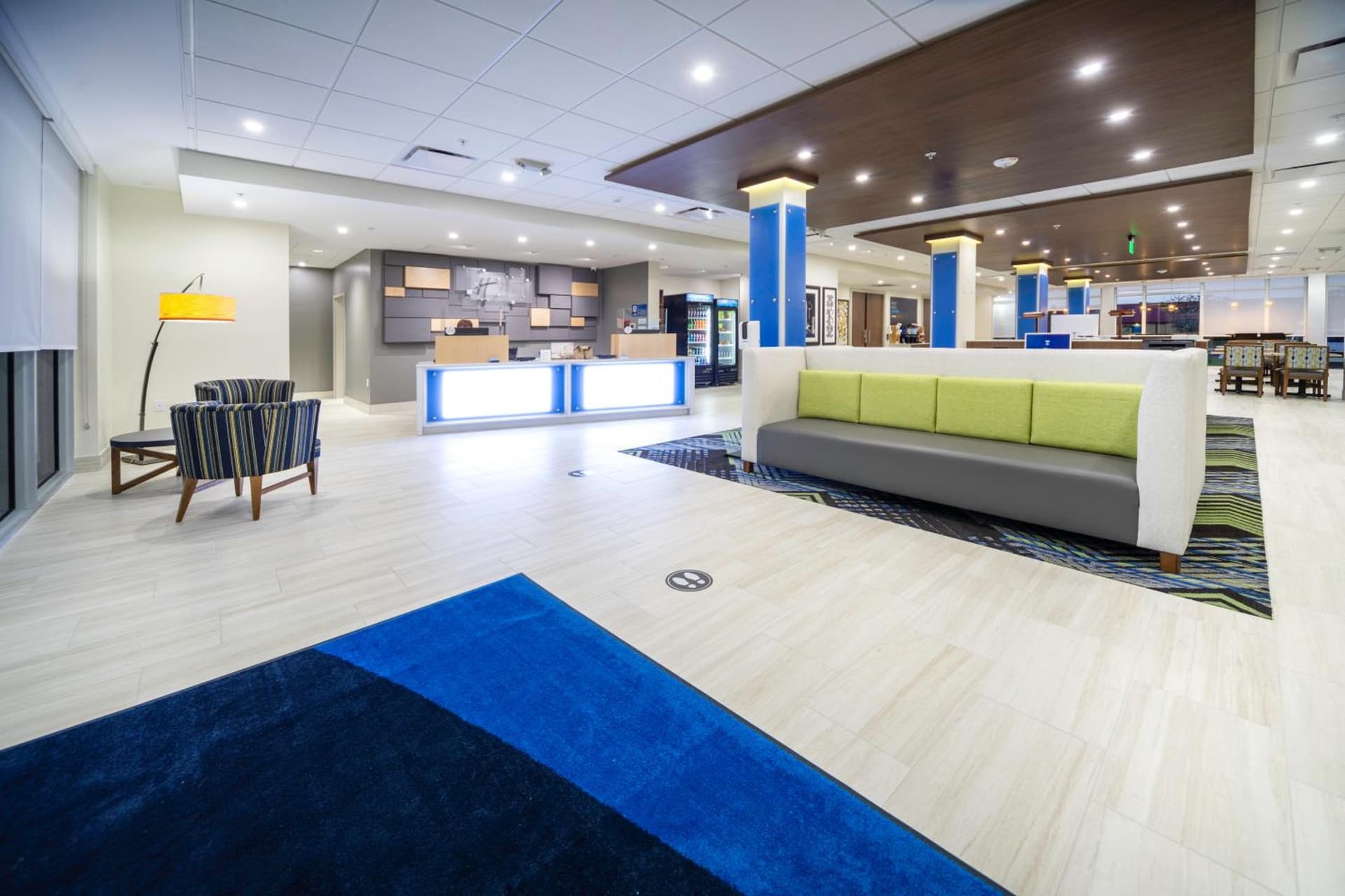 Holiday Inn Express & Suites - Fort Myers Airport by IHG gallery photo in Fort Myers, FL — image 40