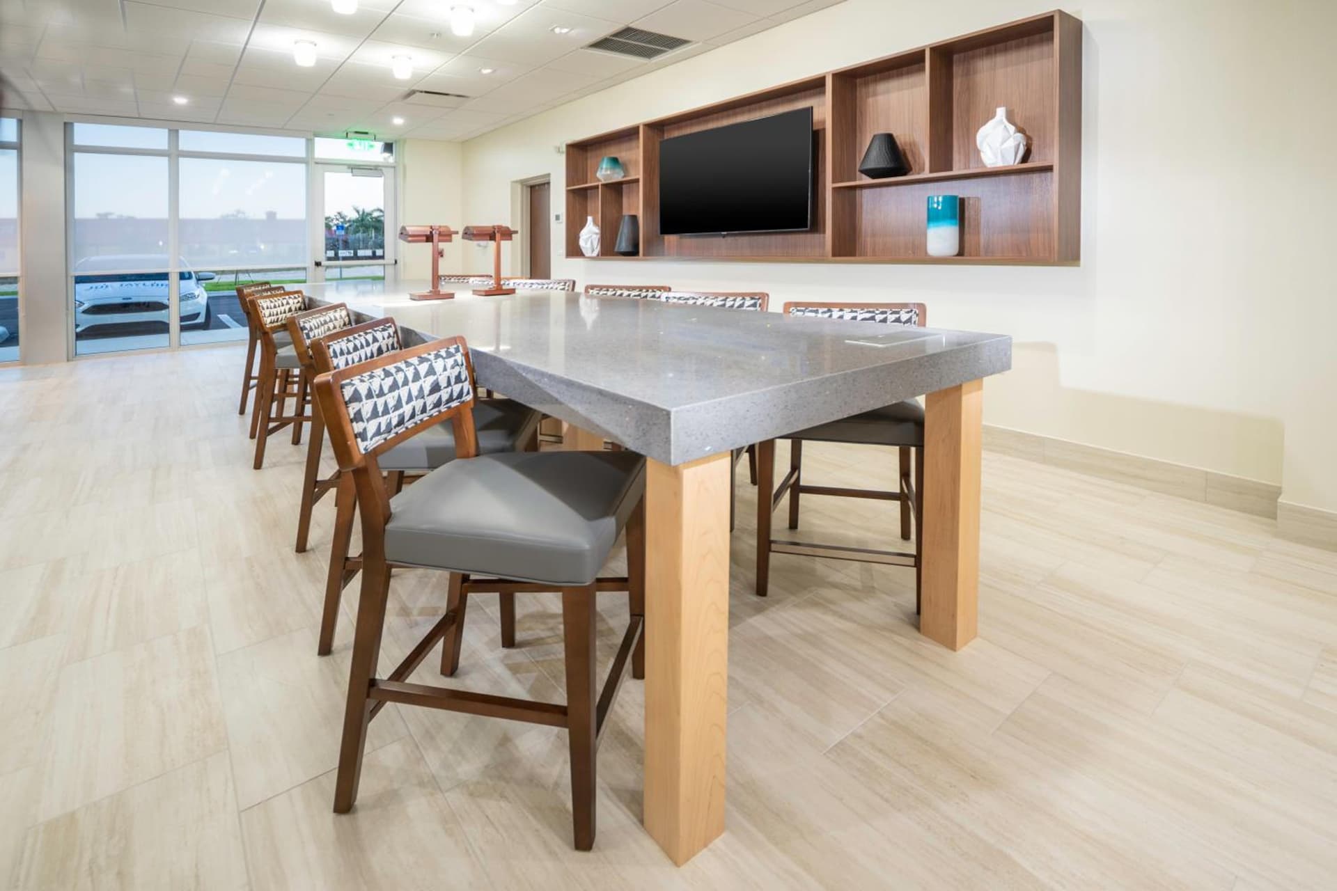 Holiday Inn Express & Suites - Fort Myers Airport by IHG gallery photo in Fort Myers, FL — image 36