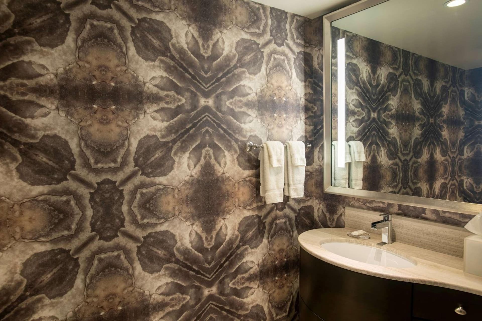 Wyndham Grand Jupiter at Harbourside Place gallery photo in Jupiter, FL — image 112