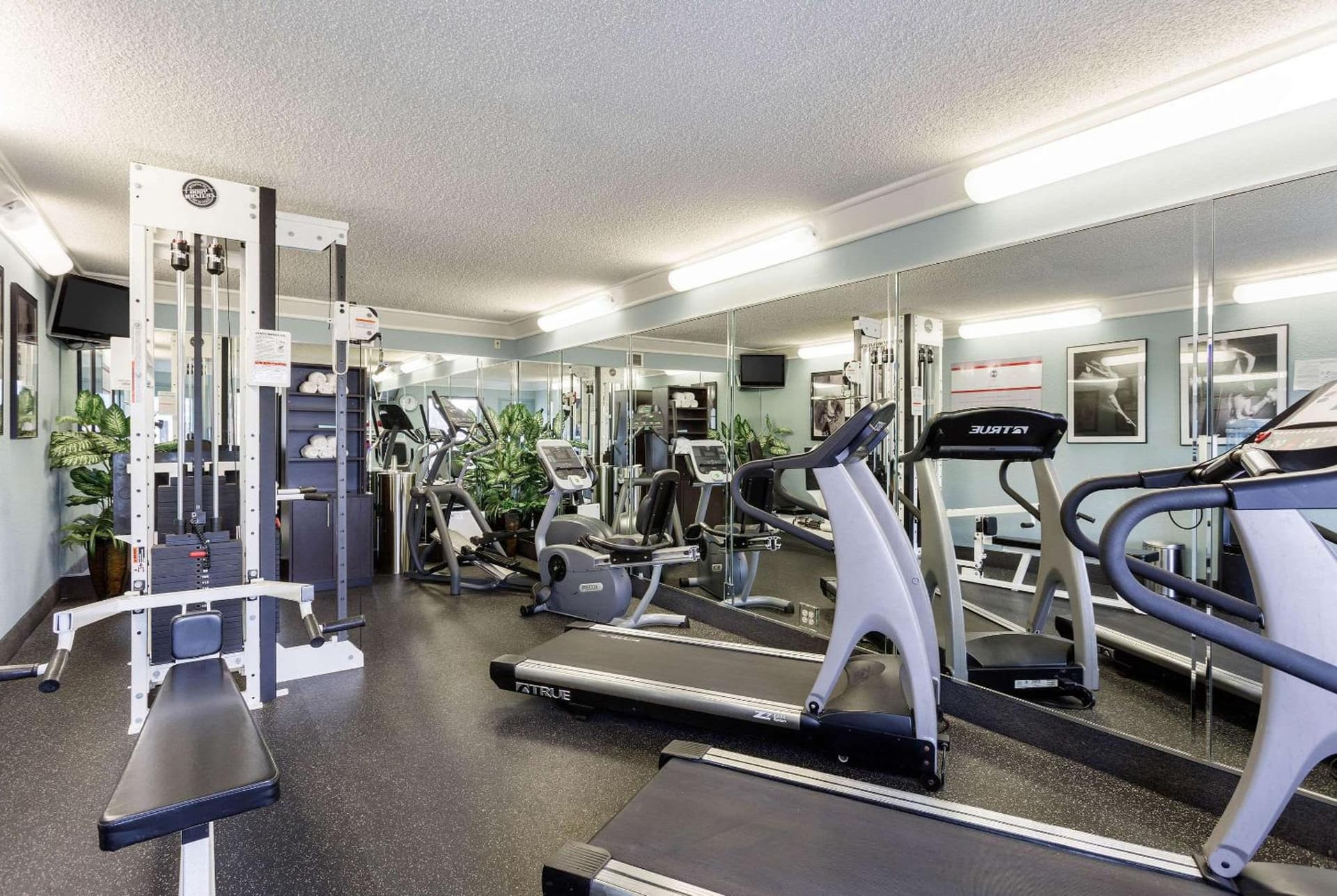 Quality Inn Gulfport I-10 gallery photo in Gulfport, MS — image 9
