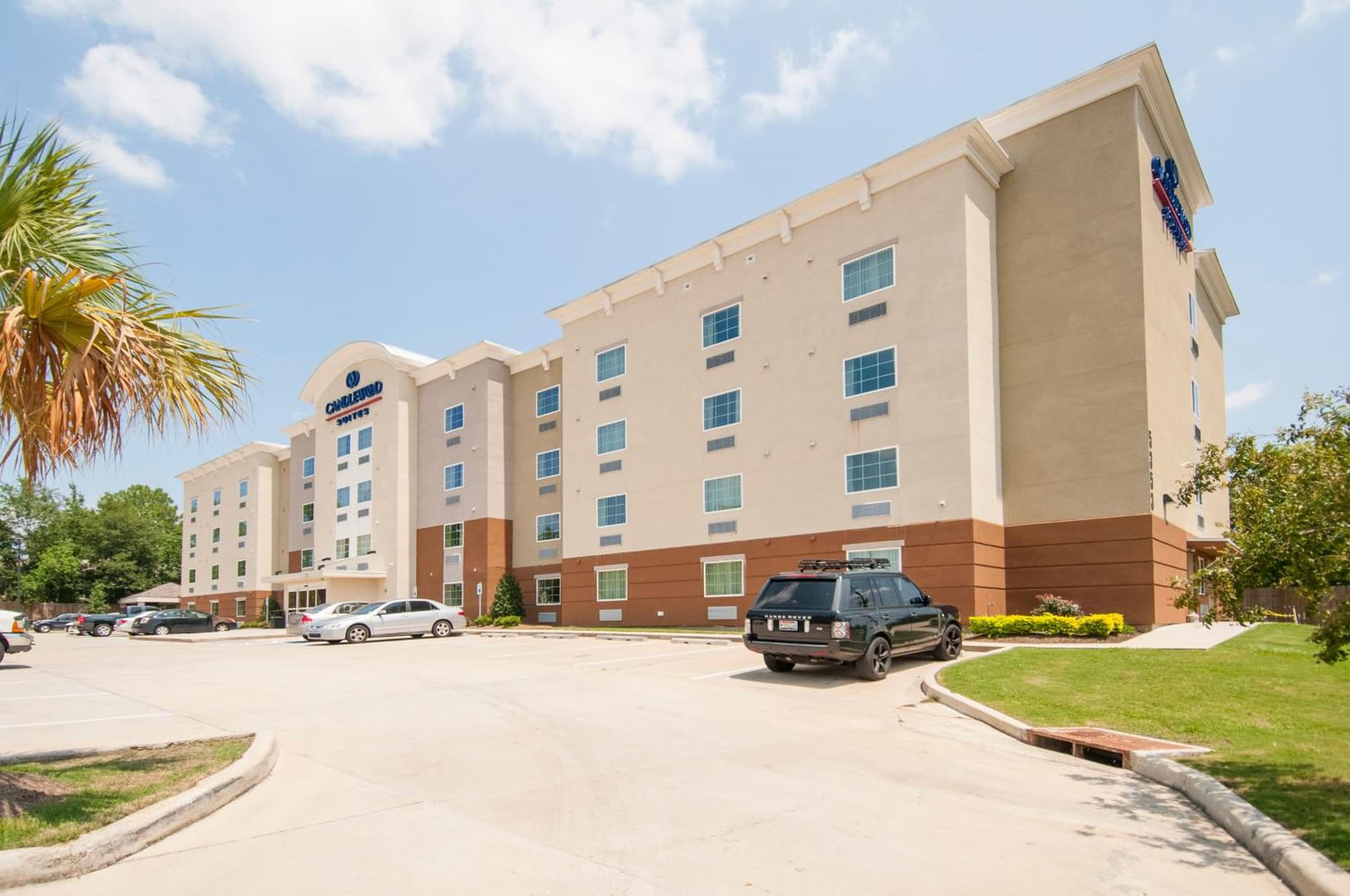Candlewood Suites - Baton Rouge - College Drive by IHG featured exterior or lobby in Baton Rouge, LA — similar hotel