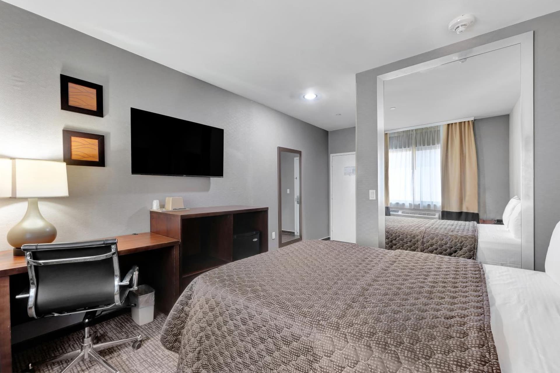 Hotel Pergola Jamaica JFK gallery photo in Queens, NY — image 5