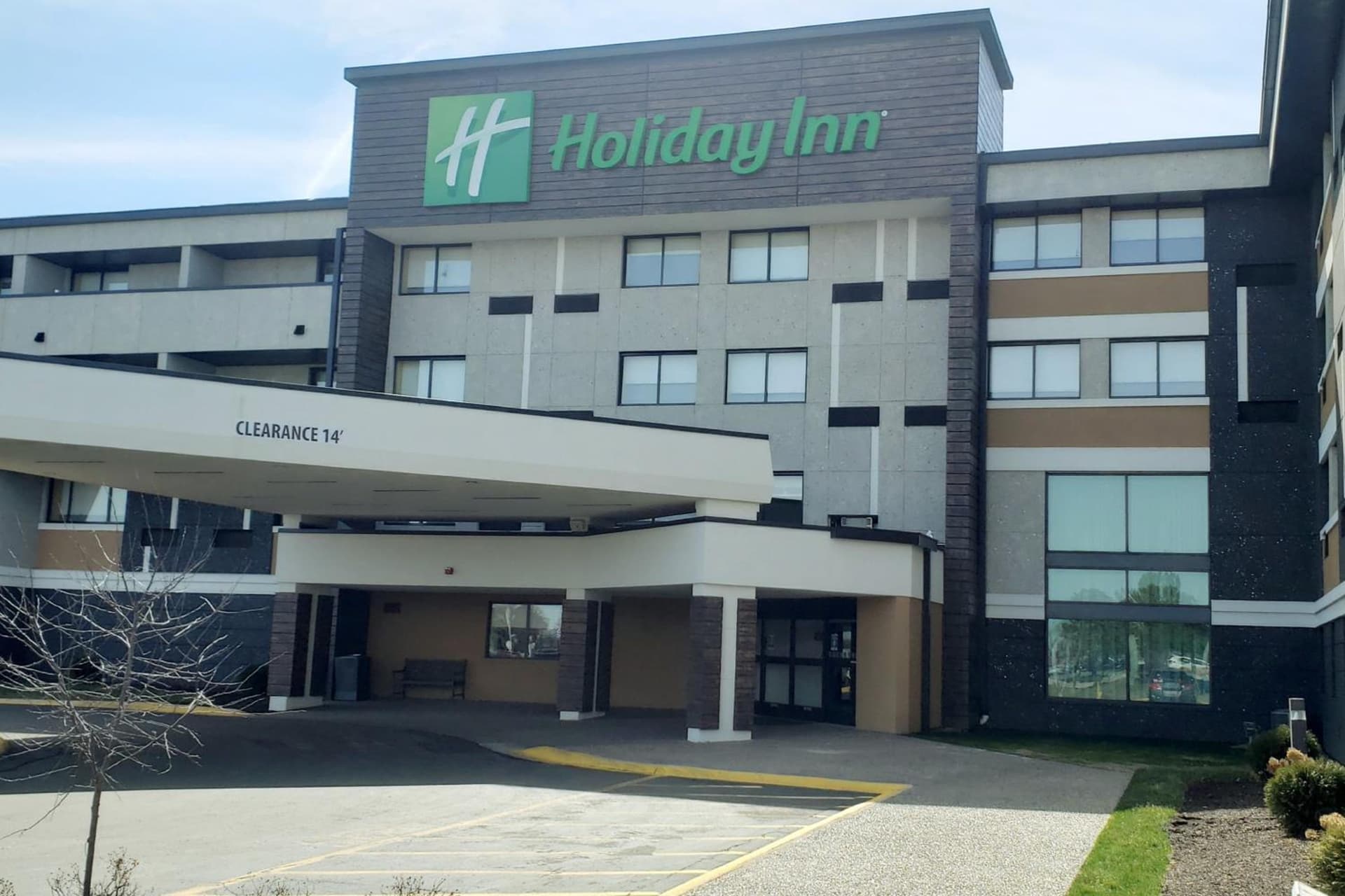 Holiday Inn Indianapolis - Airport Area N by IHG featured exterior or lobby in Indianapolis, IN — similar hotel