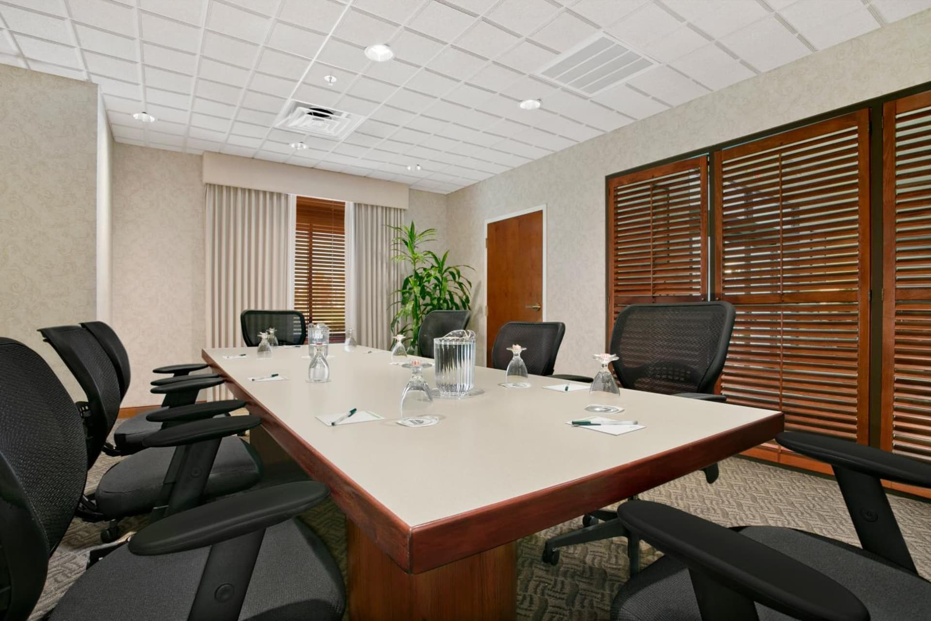 Wingate by Wyndham Green Bay gallery photo in Green Bay, WI — image 9