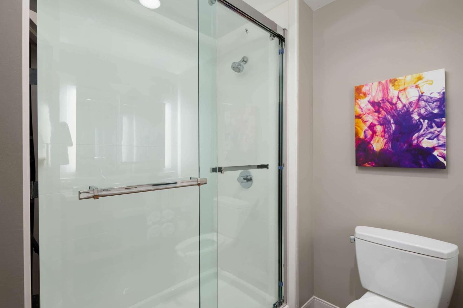 La Quinta by Wyndham Greensboro Airport High Point gallery photo in Greensboro, NC — image 11