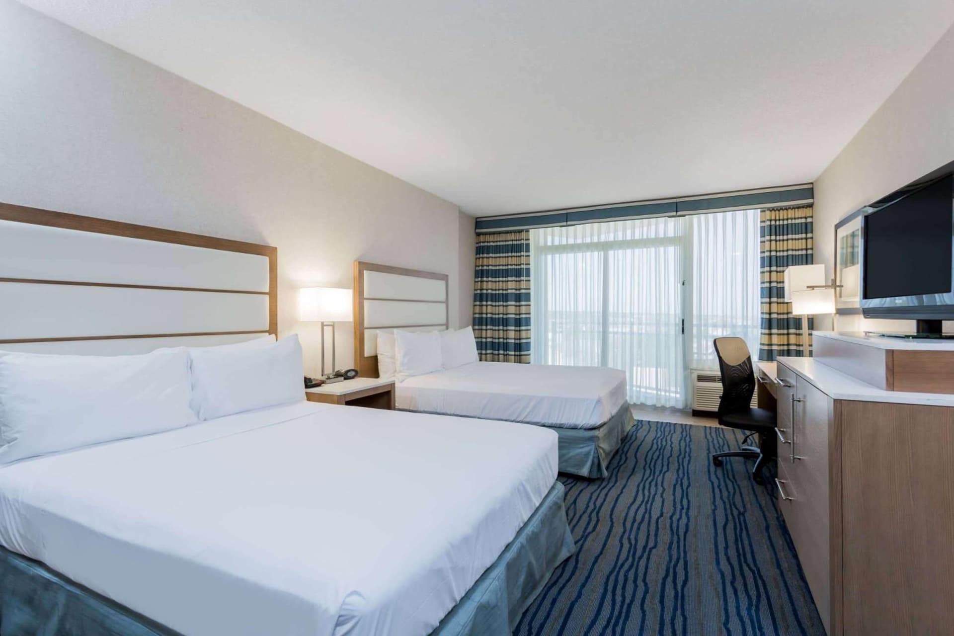 Wyndham Virginia Beach Oceanfront gallery photo in Virginia Beach, VA — image 69