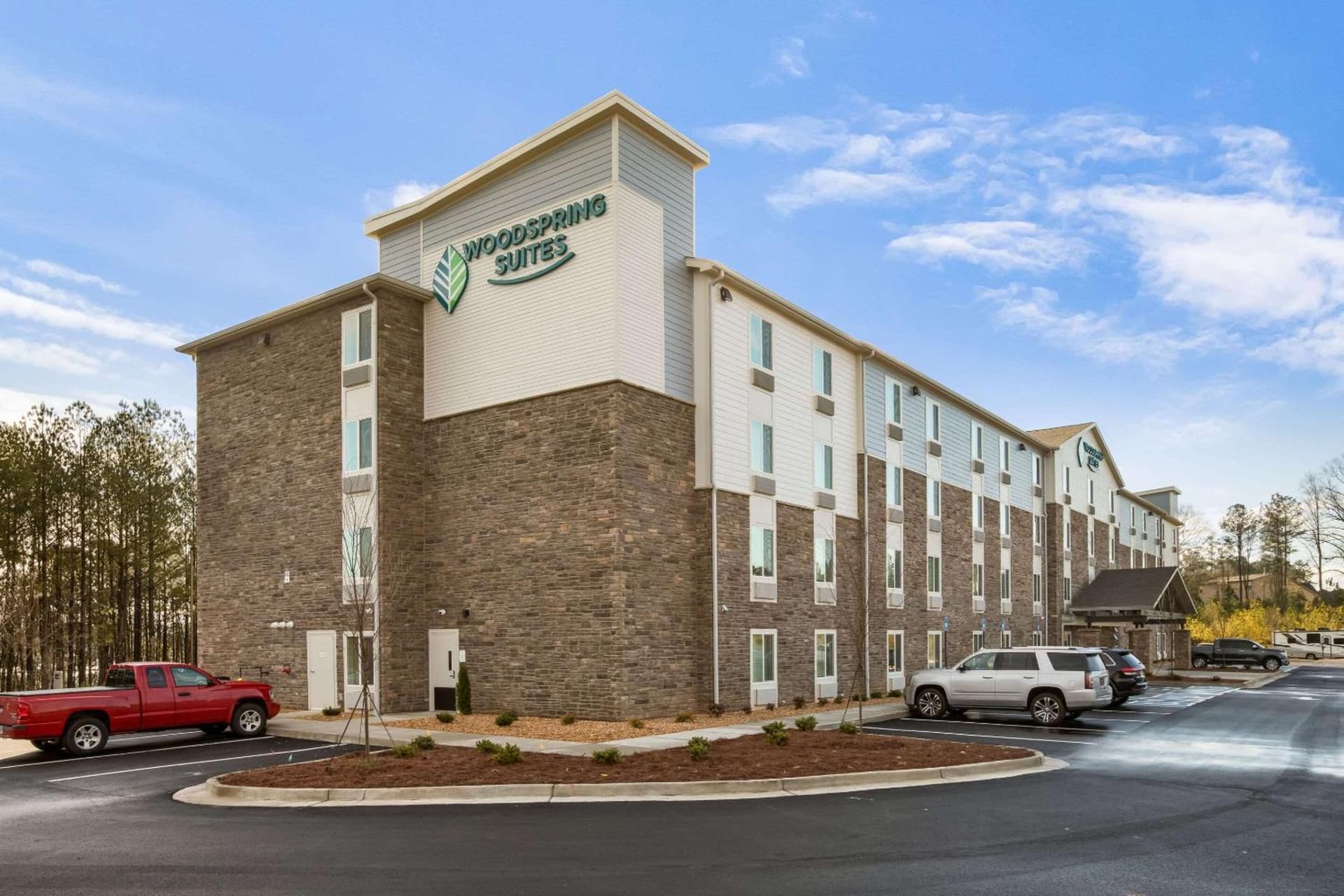 WoodSpring Suites Atlanta Newnan interior in Newnan, GA — gallery photo 2