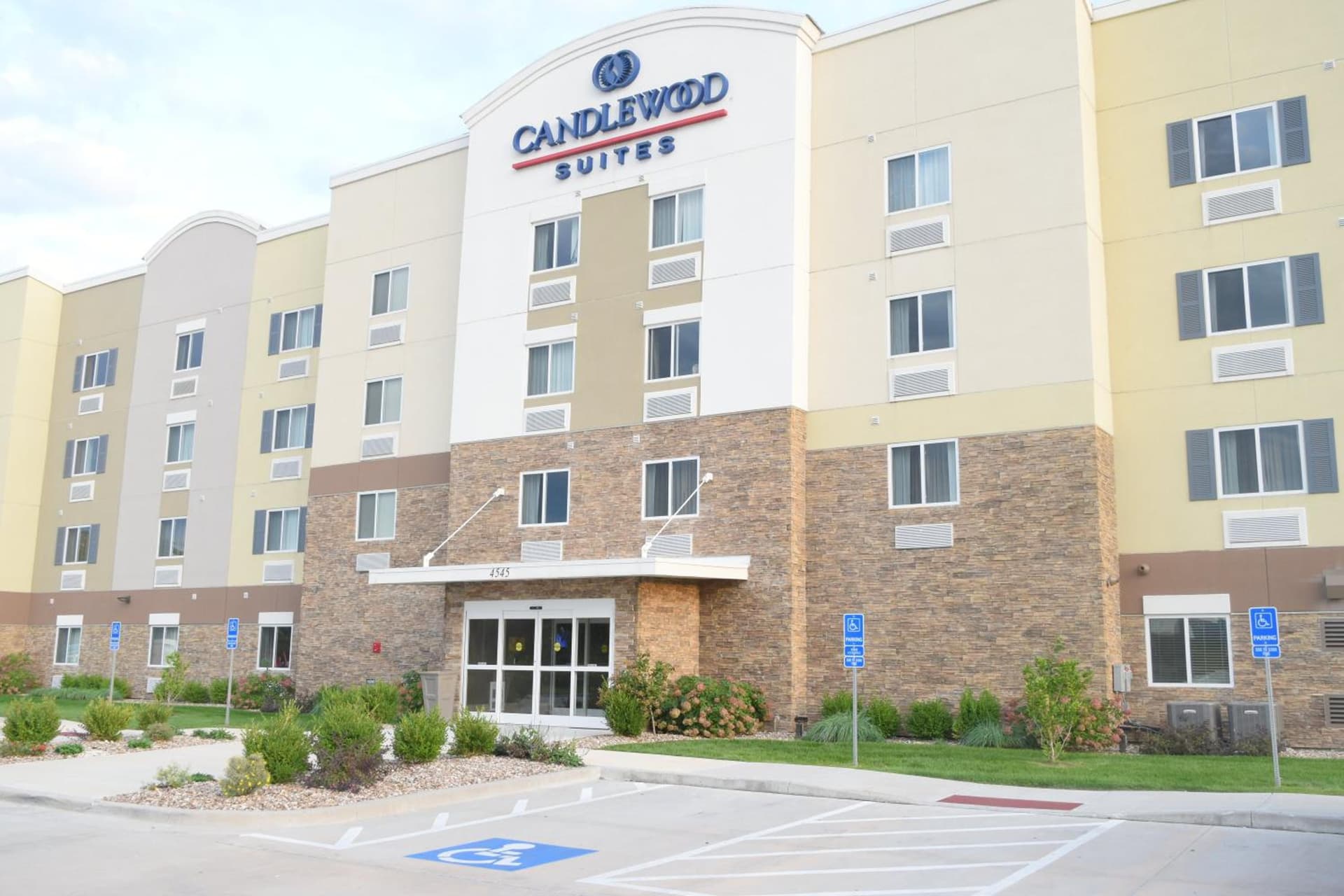 Candlewood Suites Kansas City - Independence by IHG exterior or lobby in Independence, MO — main listing photo