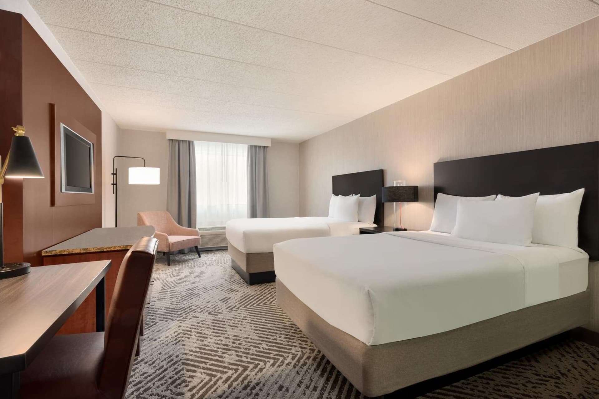 Wingate by Wyndham South Bend - Notre Dame gallery photo in South Bend, IN — image 12