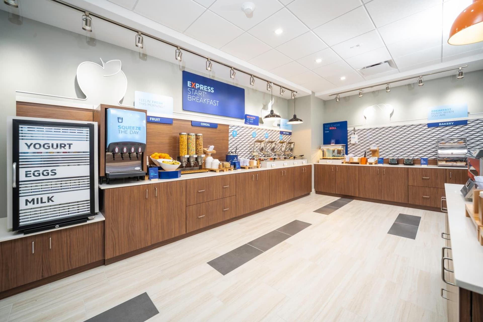 Holiday Inn Express & Suites - Fort Myers Airport by IHG gallery photo in Fort Myers, FL — image 15