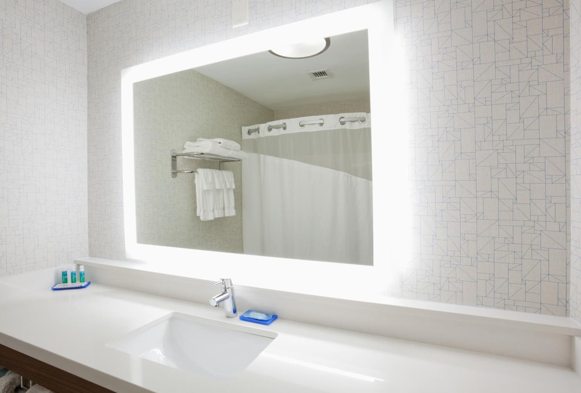 Holiday Inn Express & Suites Ft Collins by IHG gallery photo in Fort Collins, CO — image 47