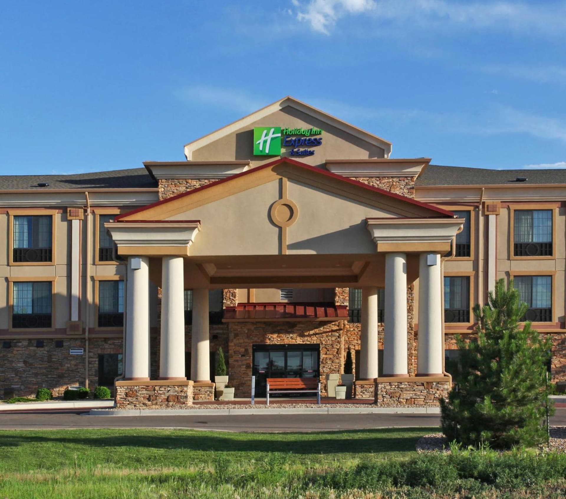Holiday Inn Express Hotel & Suites Longmont by IHG interior in Longmont, CO — gallery photo 2