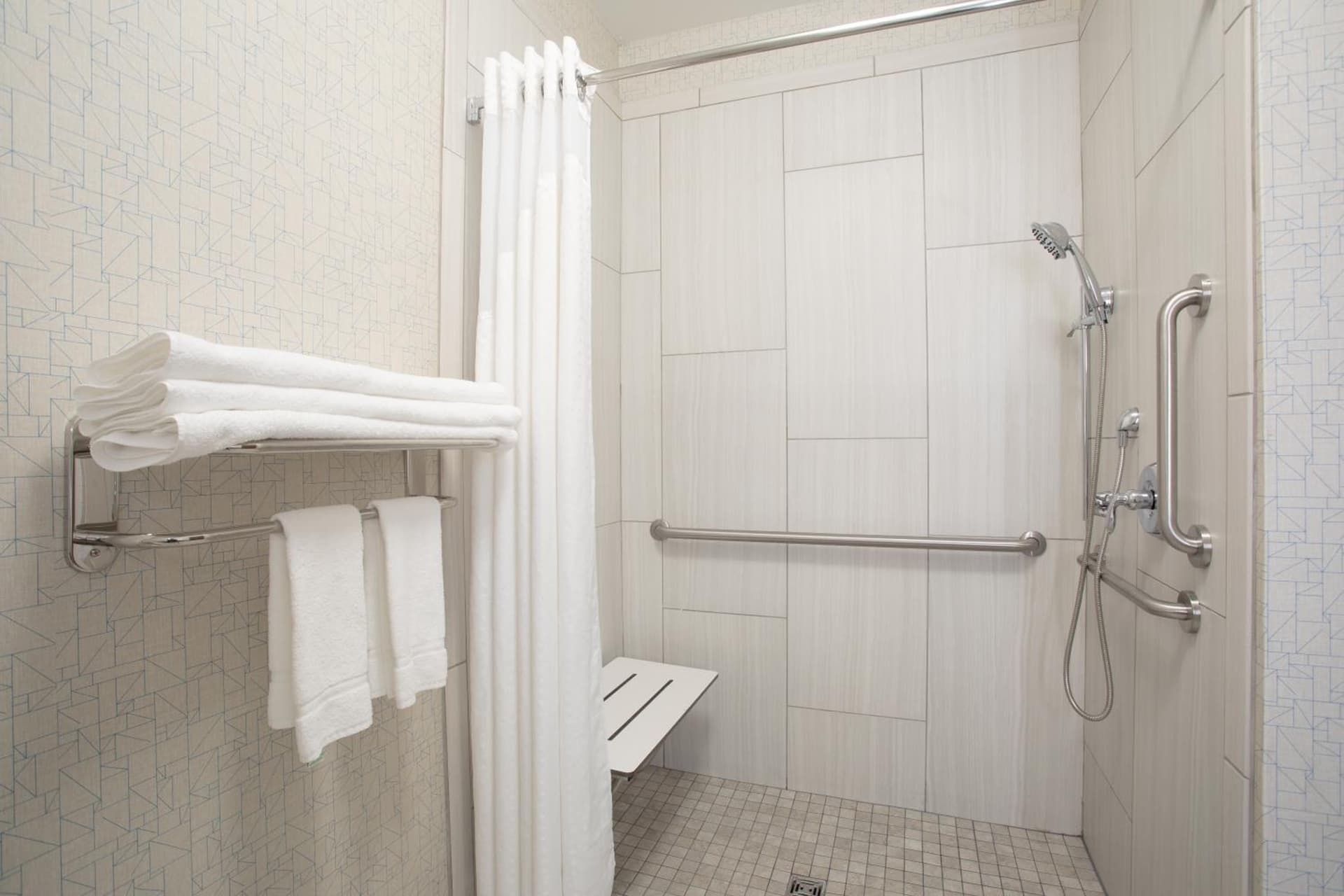 Holiday Inn Express Hotel & Suites Longmont by IHG gallery photo in Longmont, CO — image 29