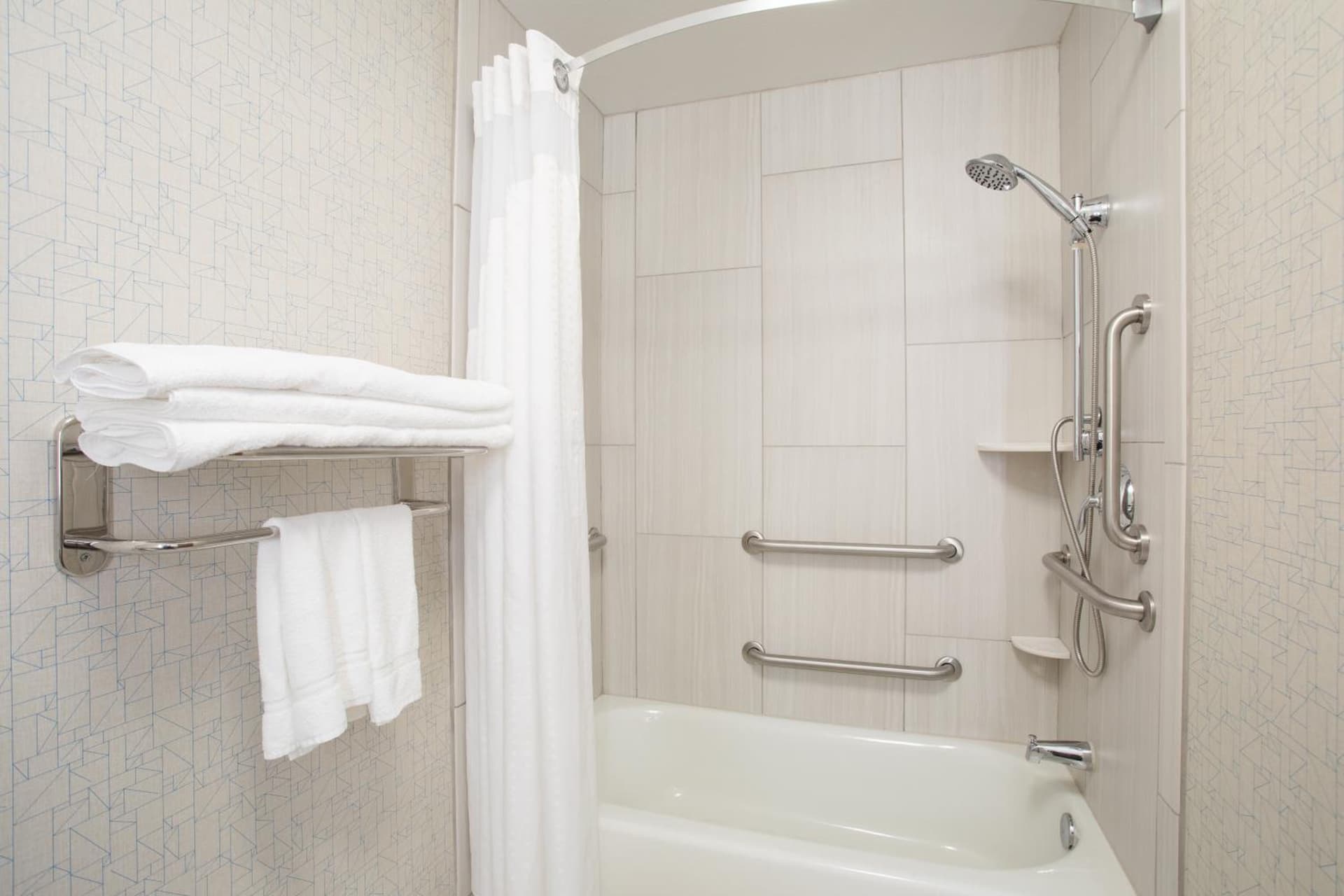 Holiday Inn Express Hotel & Suites Longmont by IHG gallery photo in Longmont, CO — image 20