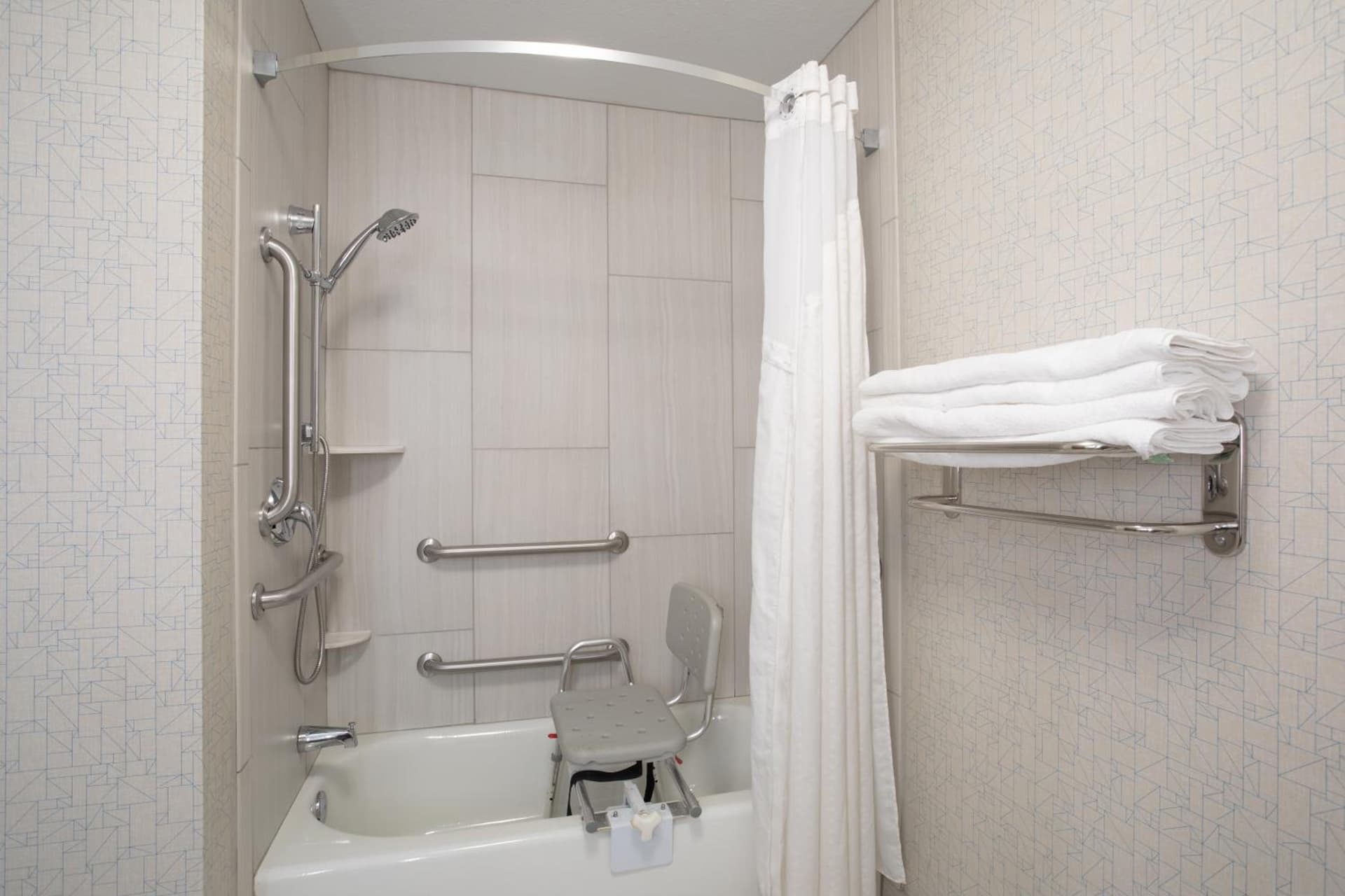 Holiday Inn Express Hotel & Suites Longmont by IHG gallery photo in Longmont, CO — image 50