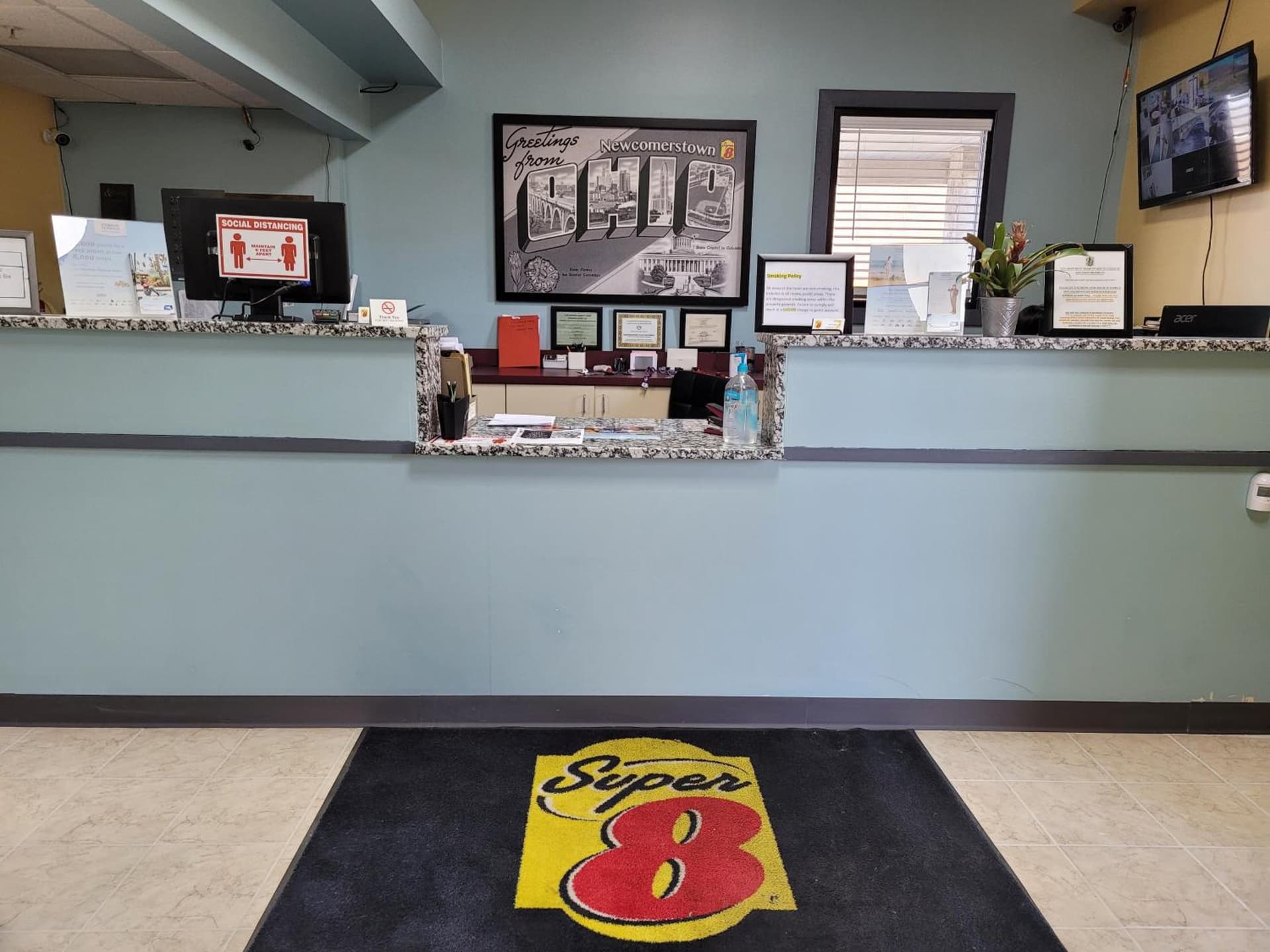 Super 8 by Wyndham Newcomerstown gallery photo in Newcomerstown, OH — image 18