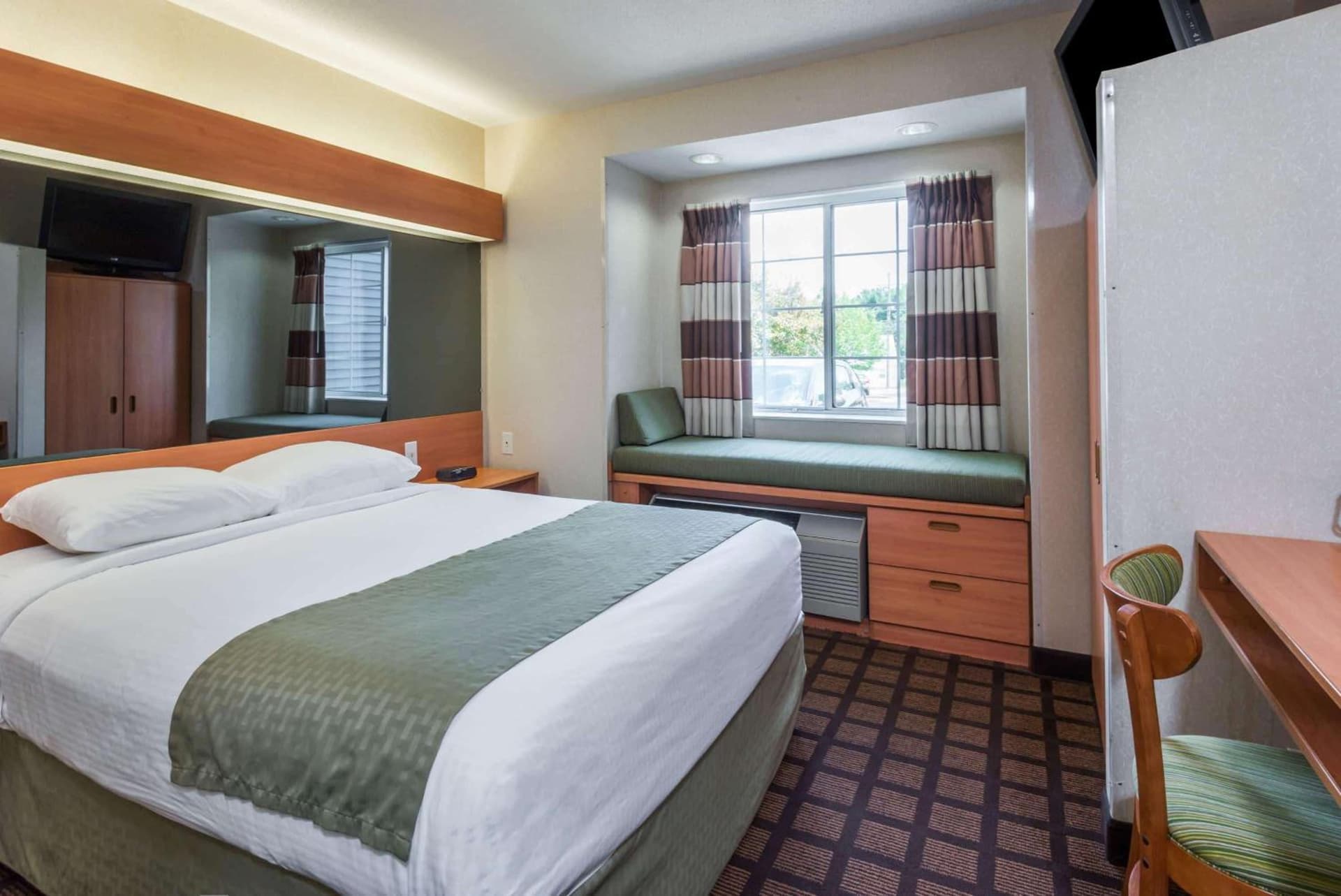 Microtel Inn & Suites by Wyndham Uncasville Casino Area gallery photo in Uncasville, CT — image 24