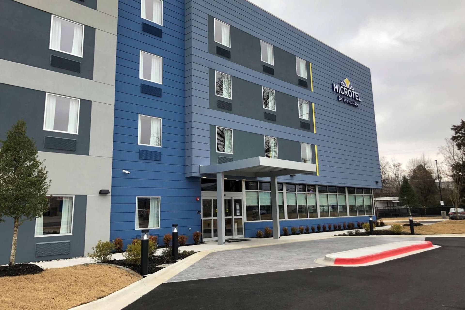 Microtel Inn & Suites by Wyndham Hot Springs property views in Hot Springs, AR — gallery photo 3
