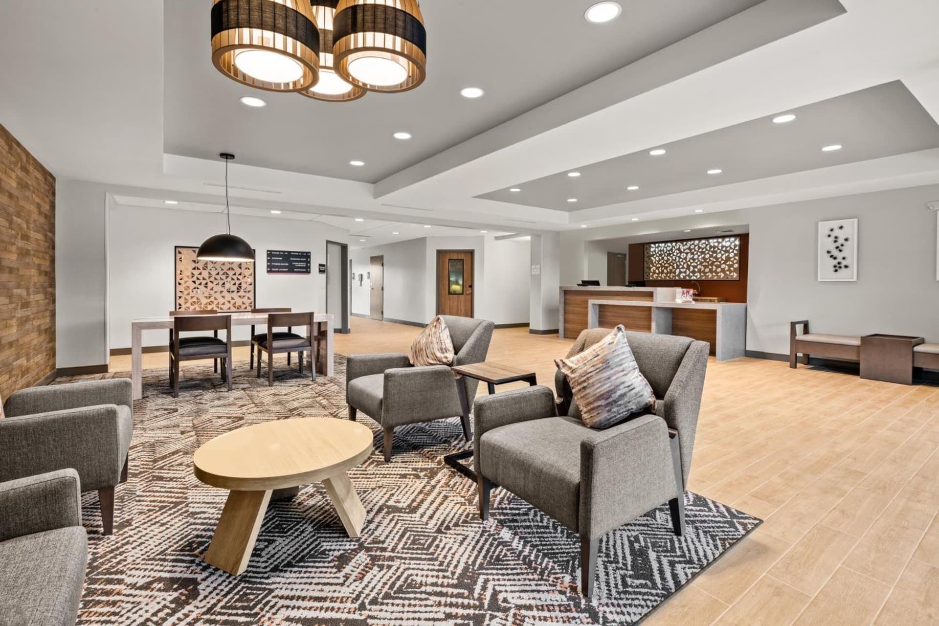 Candlewood Suites Sumner Puyallup Area by IHG interior in Sumner, WA — gallery photo 2