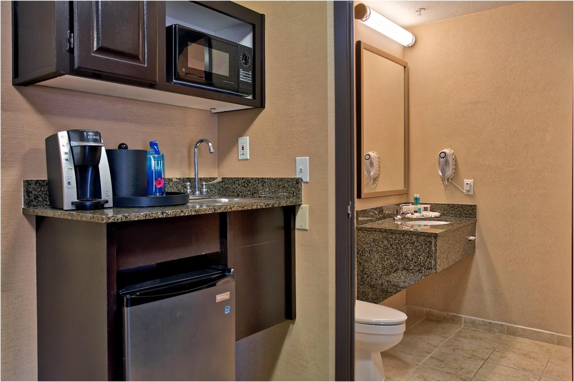 Hampton Inn by Hilton Costa Mesa Newport Beach gallery photo in Costa Mesa, CA — image 31