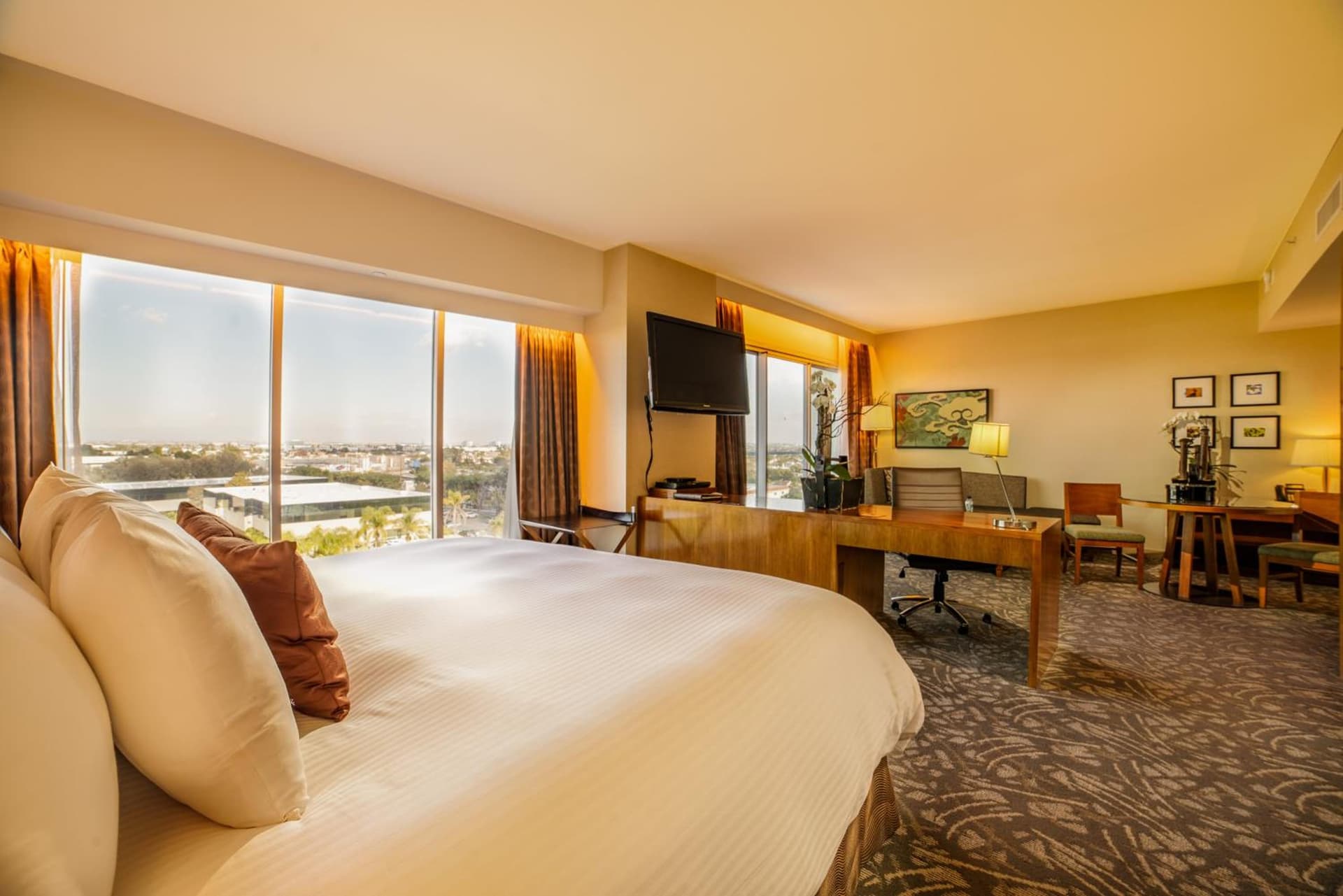 Miyako Hybrid Hotel Torrance gallery photo in Torrance, CA — image 9