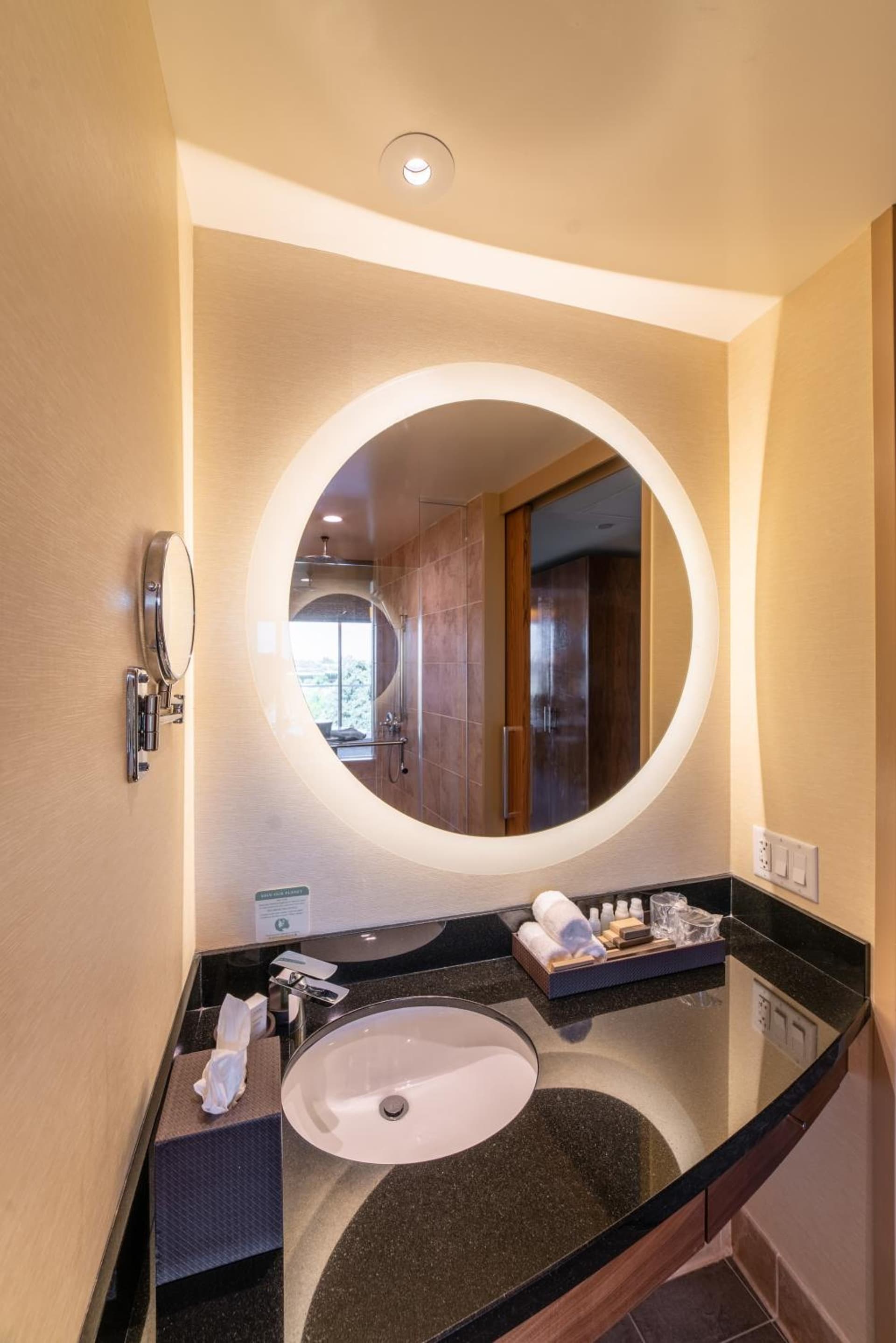 Miyako Hybrid Hotel Torrance gallery photo in Torrance, CA — image 12