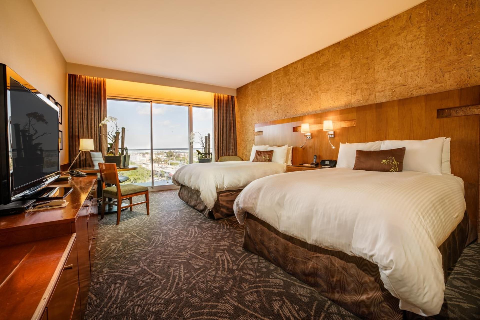 Miyako Hybrid Hotel Torrance property views in Torrance, CA — gallery photo 3