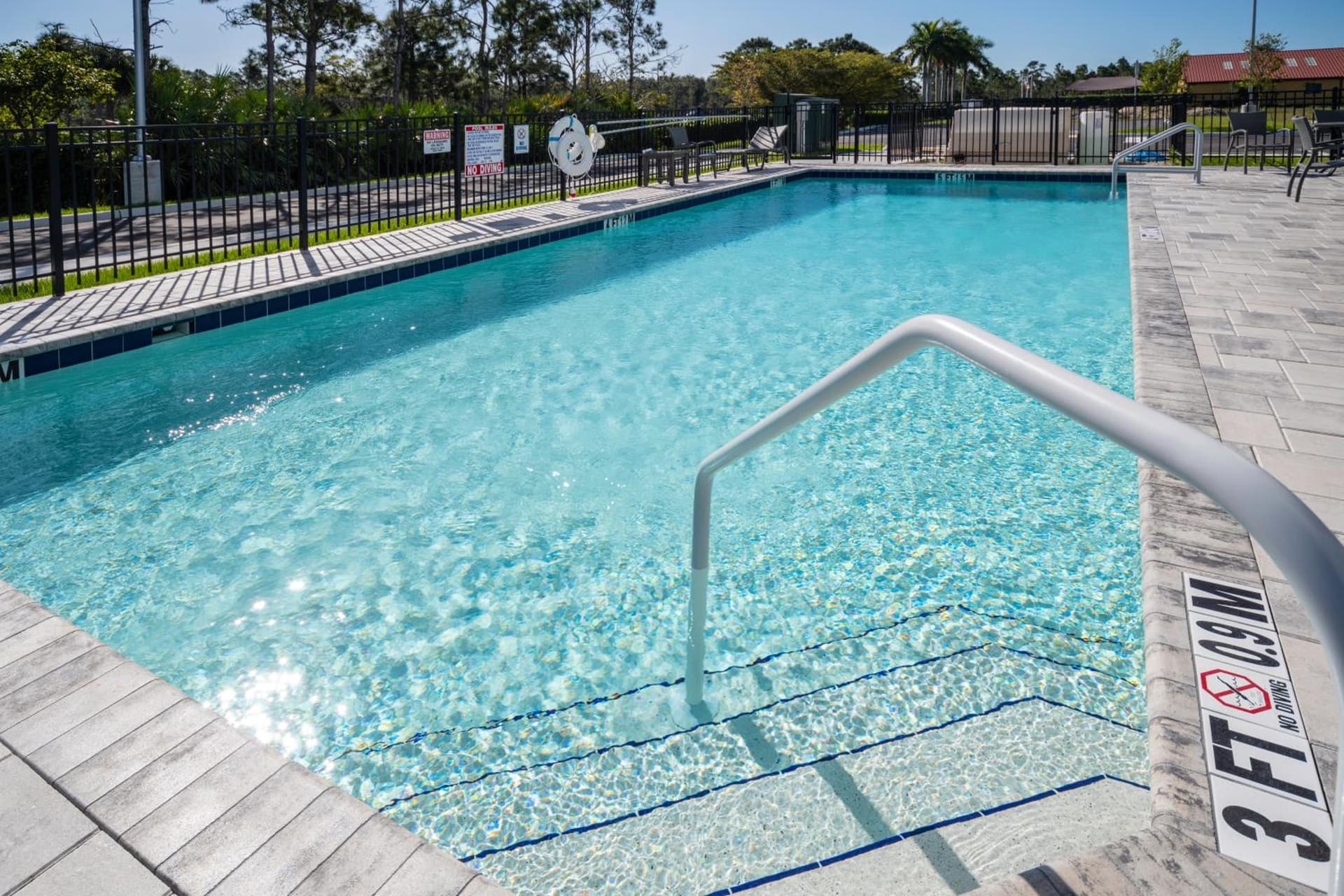 Holiday Inn Express & Suites - Fort Myers Airport by IHG gallery photo in Fort Myers, FL — image 19