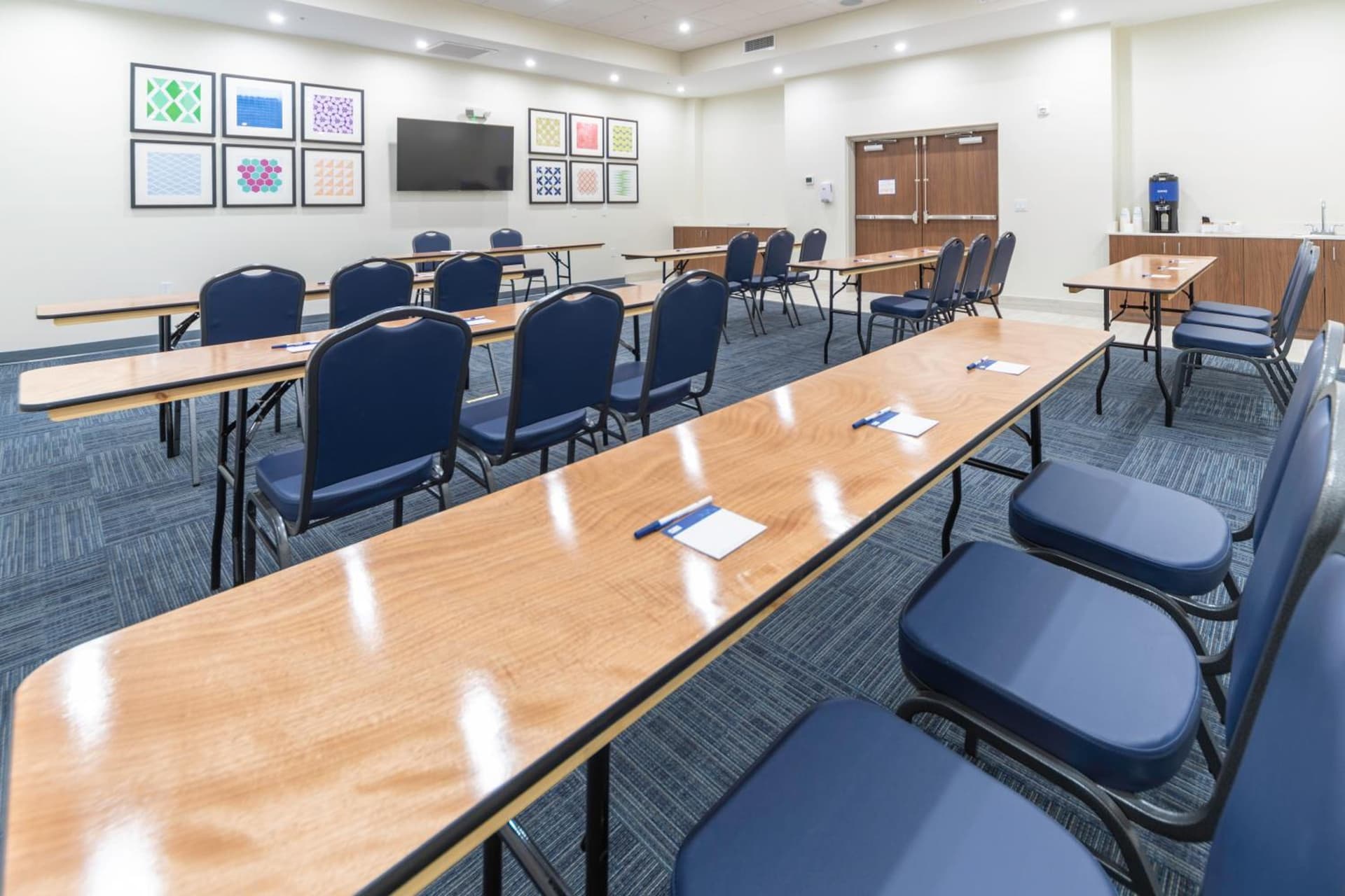Holiday Inn Express & Suites - Fort Myers Airport by IHG gallery photo in Fort Myers, FL — image 44