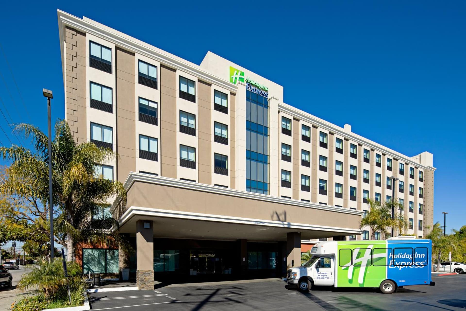 Holiday Inn Express Los Angeles LAX Airport by IHG featured exterior or lobby in Los Angeles, CA — similar hotel