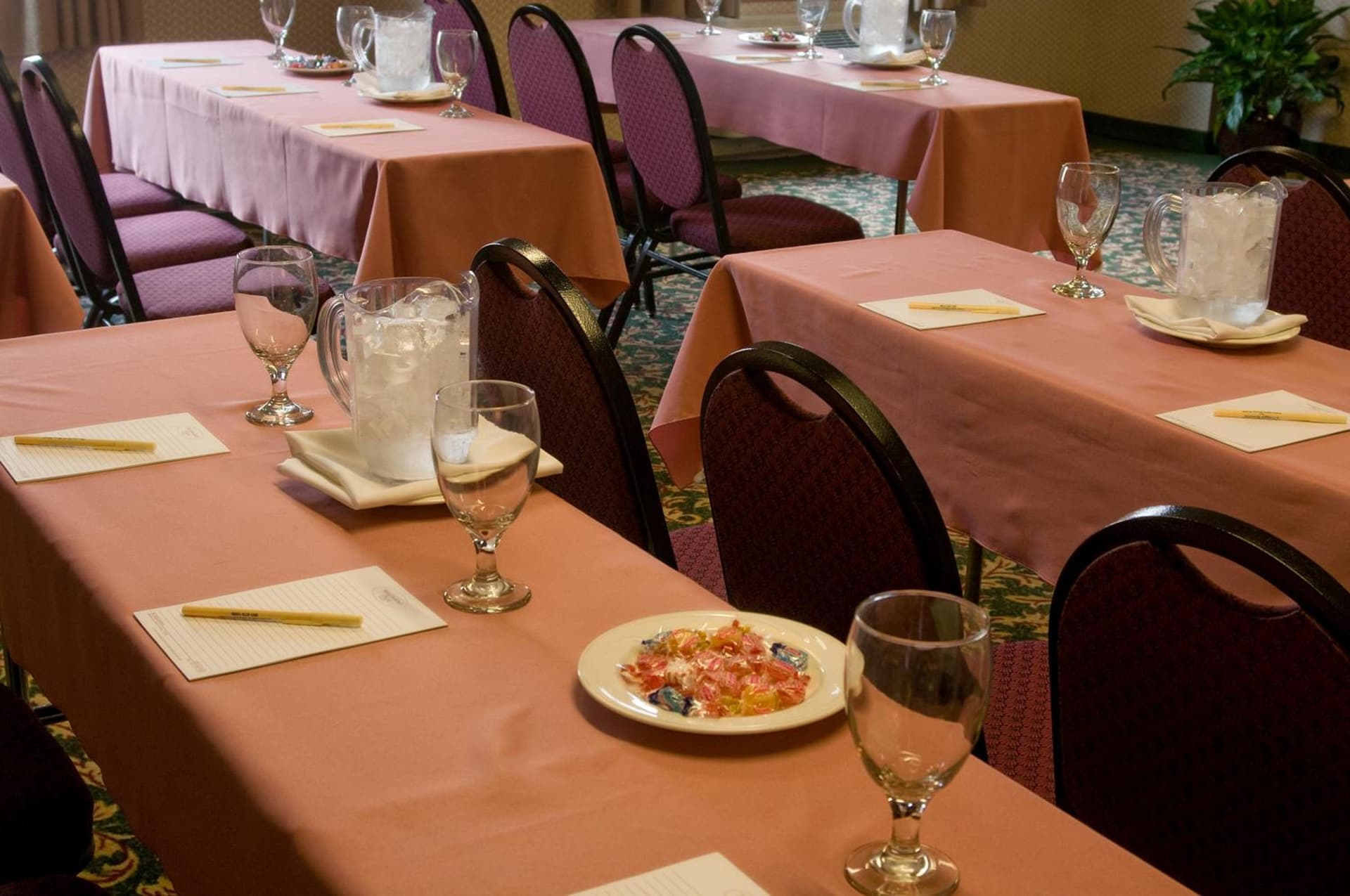 Meadowlands Plaza Hotel gallery photo in Secaucus, NJ — image 27