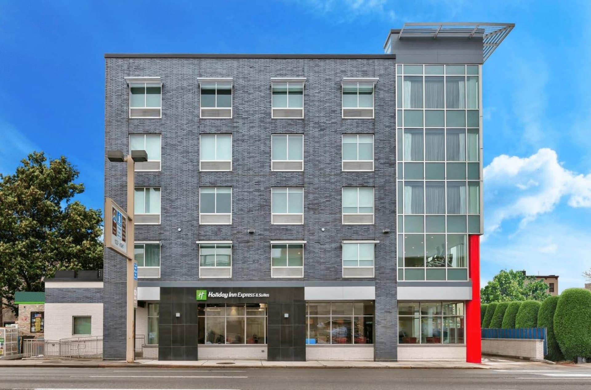 Holiday Inn Express & Suites Jersey City - Holland Tunnel by IHG gallery photo in Jersey City, NJ — image 15