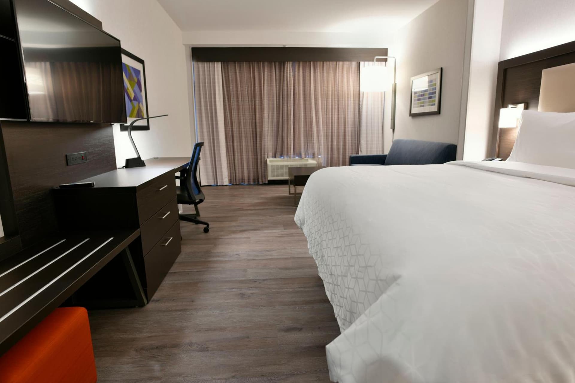 Holiday Inn Express & Suites Jersey City - Holland Tunnel by IHG gallery photo in Jersey City, NJ — image 48