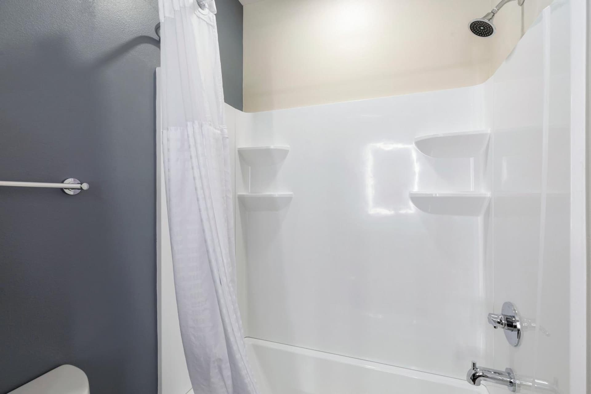 Extended Stay America Premier Suites - Tampa - Fairgrounds - Casino gallery photo in Tampa, FL — image 5