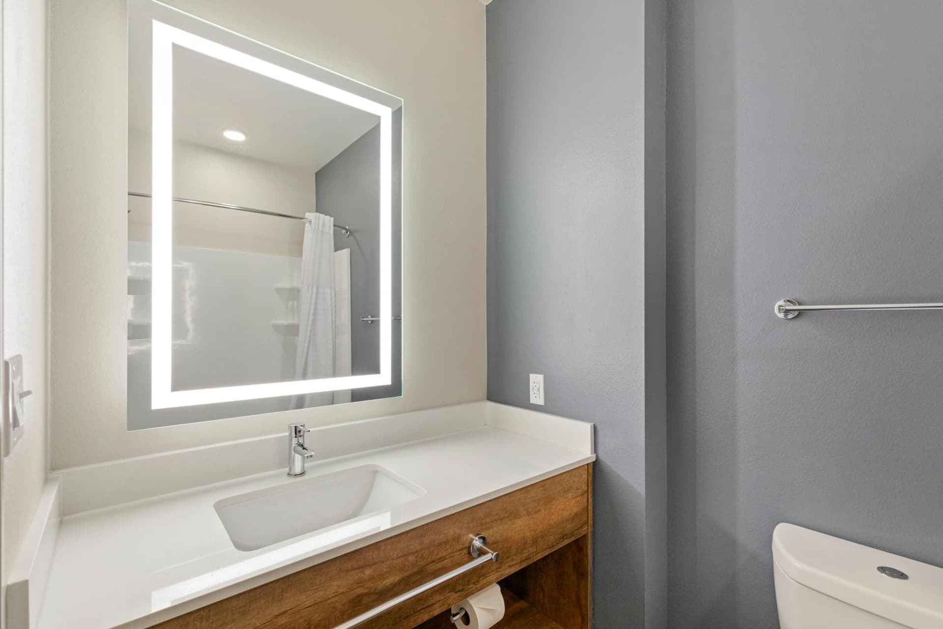 Extended Stay America Premier Suites - Tampa - Fairgrounds - Casino gallery photo in Tampa, FL — image 35