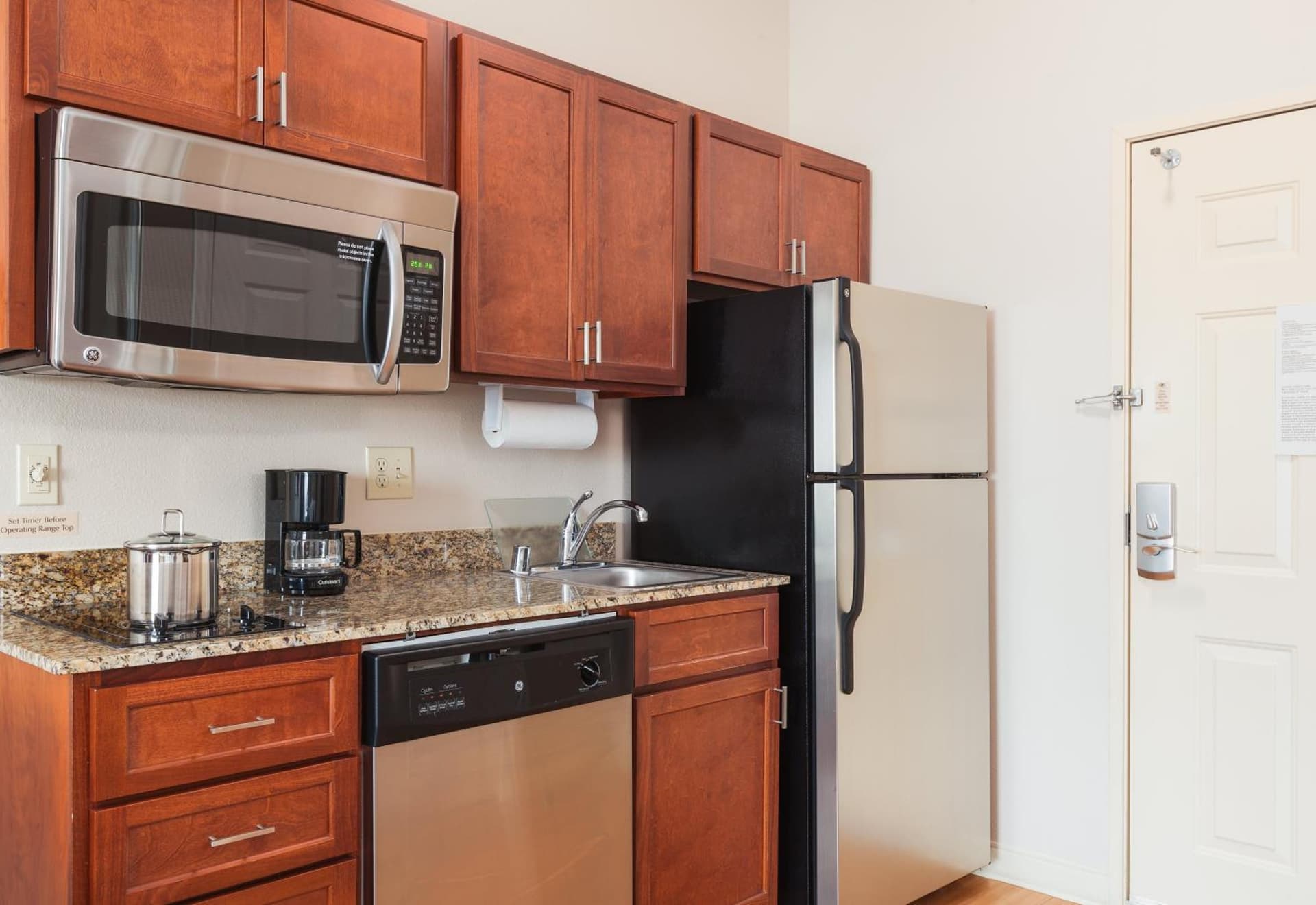 Candlewood Suites El Paso by IHG gallery photo in Sunrise Acres, TX — image 4