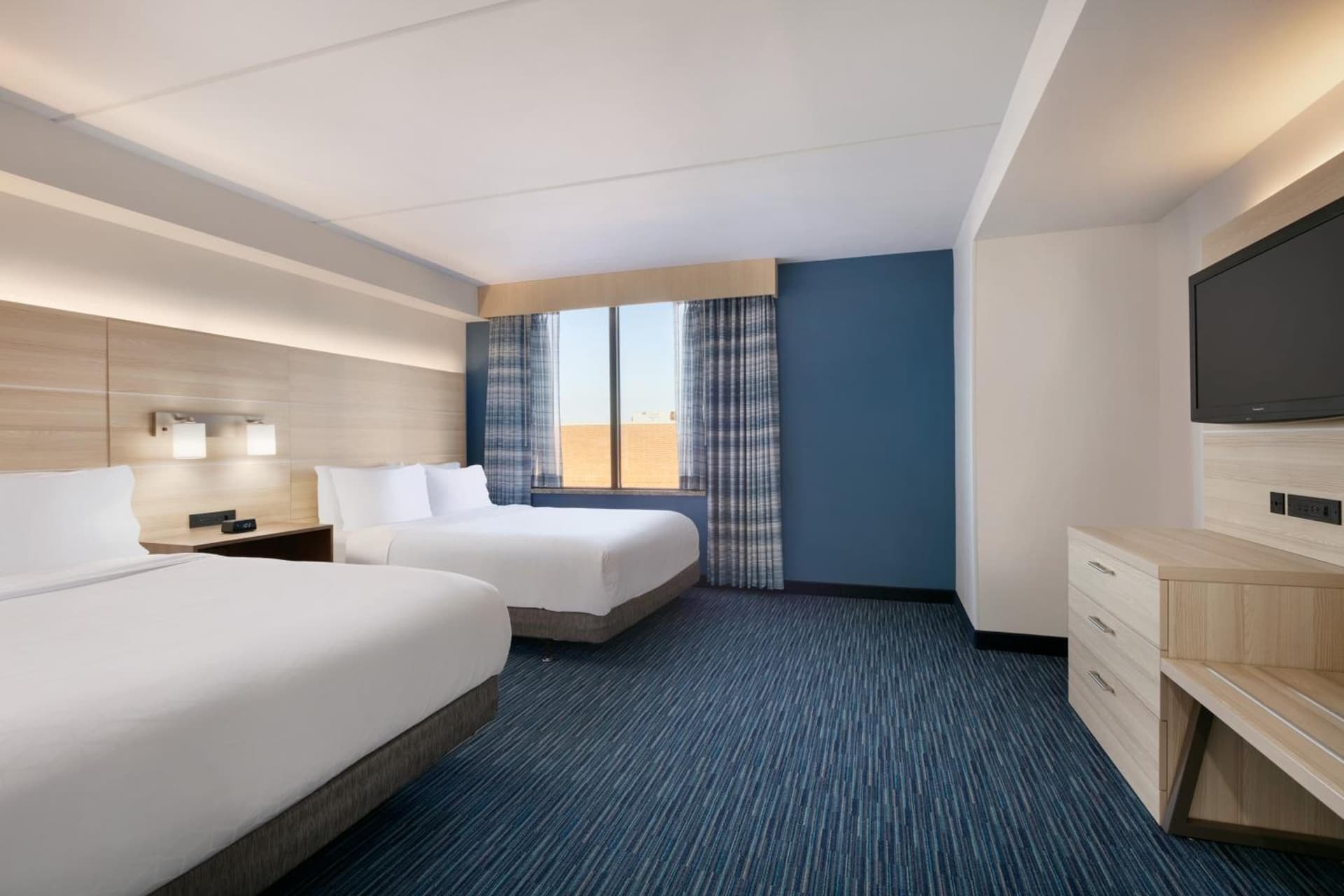 Holiday Inn Express Hotel & Suites Norfolk Airport by IHG gallery photo in Norfolk, VA — image 19