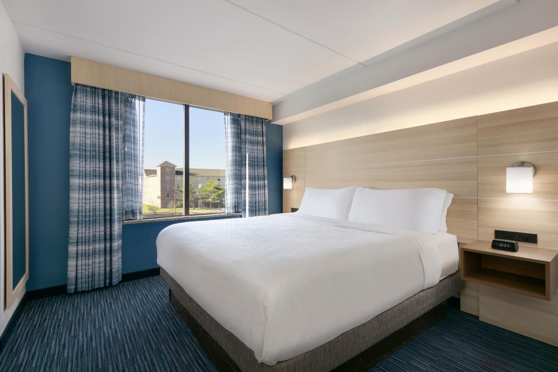 Holiday Inn Express Hotel & Suites Norfolk Airport by IHG gallery photo in Norfolk, VA — image 80